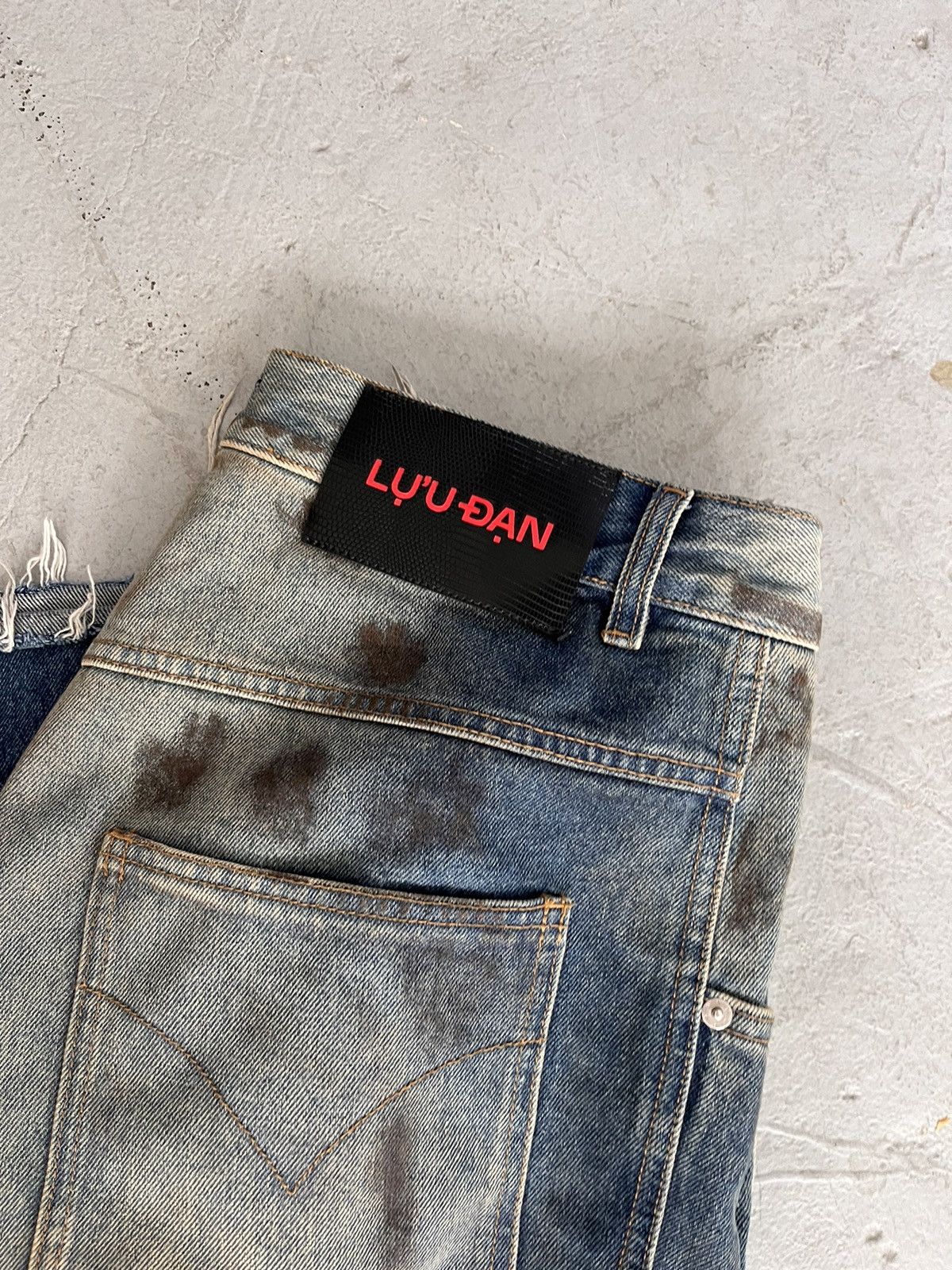 LUU DAN Luu Dan side zipper Dumpster Jeans Size US 30 / EU 46 - 4 Thumbnail