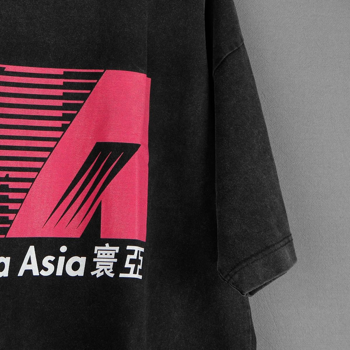 Other Media Film T-Shirt Size US XL / EU 56 / 4 - 6 Thumbnail