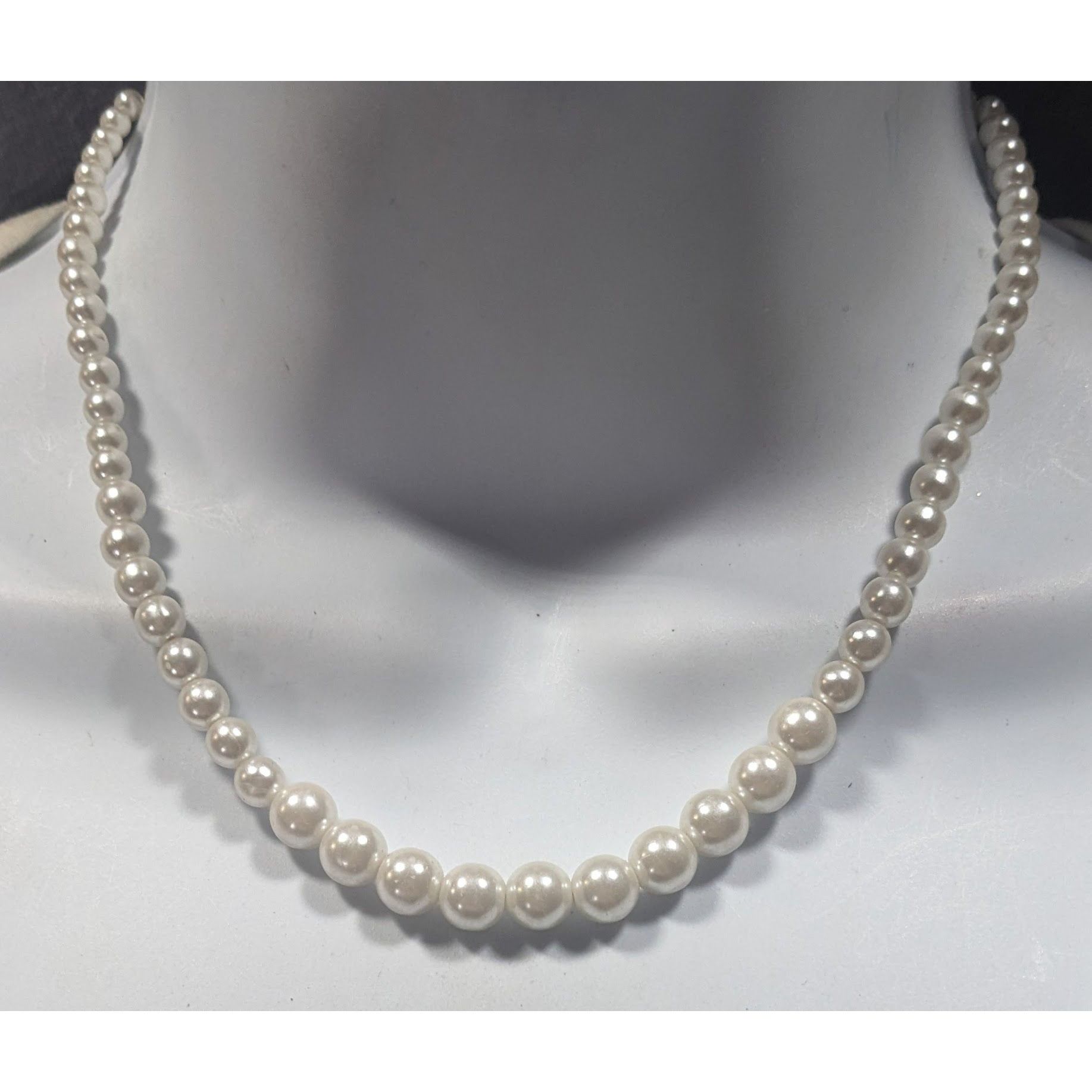 Other Elegant White Beaded Faux Pearl Necklace Size ONE SIZE - 2 Thumbnail