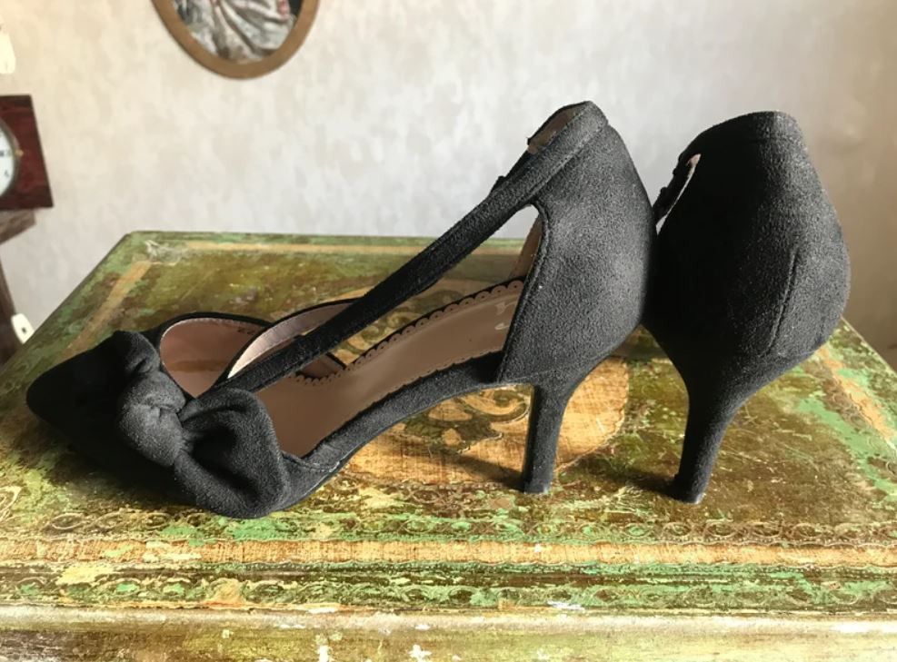 Other Journee Collection Jilli Taupe Pointed Toe Heels Size US 6.5 / IT 36.5 - 6 Thumbnail
