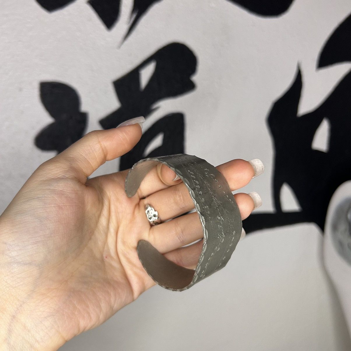 Japanese Brand Vintage Engraved Bangle Size ONE SIZE - 3 Thumbnail