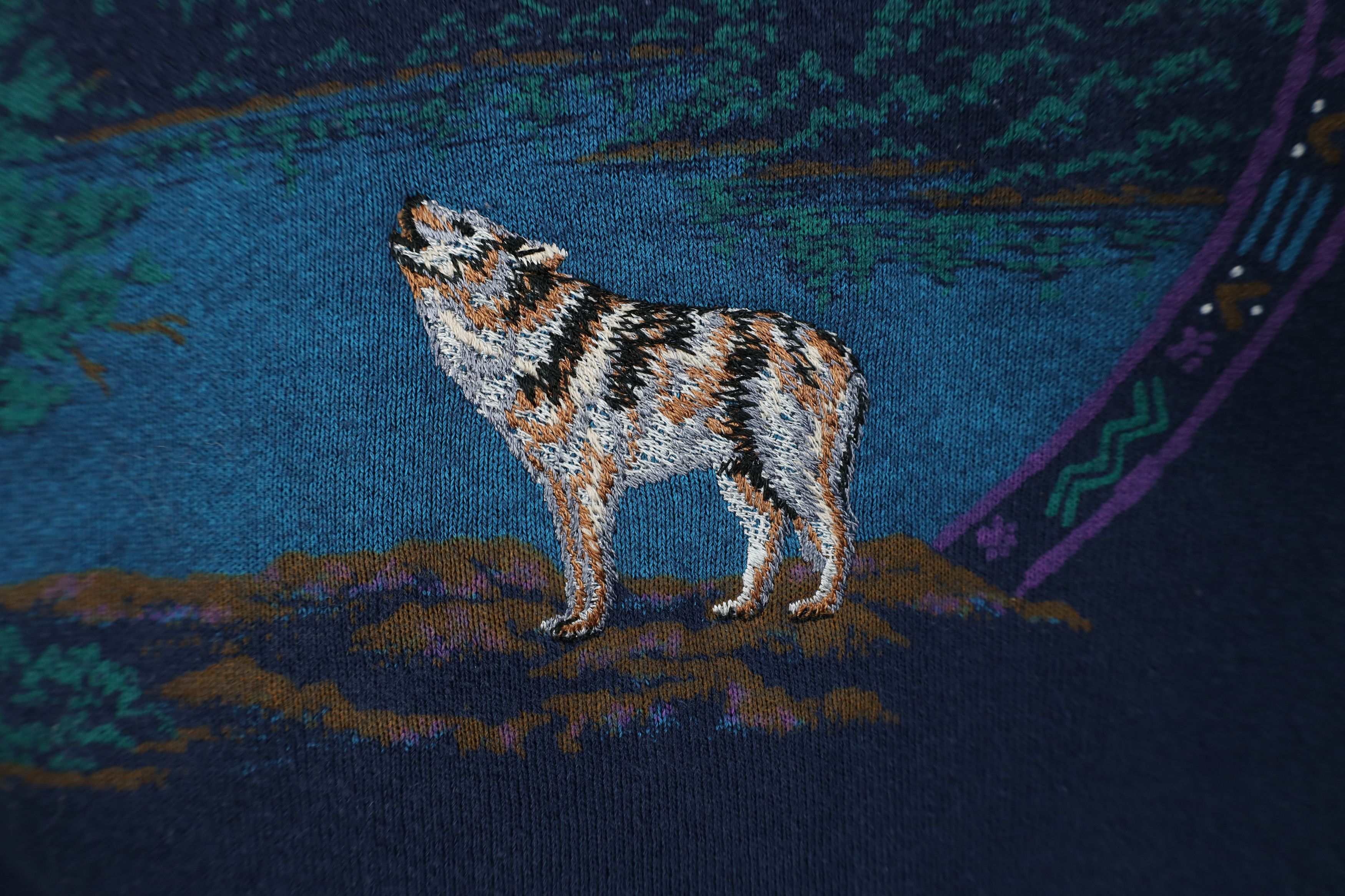 Vintage Vintage 90s Streetwear Nature Wolf Moon Sweatshirt Blue USA Size M / US 6-8 / IT 42-44 - 5 Thumbnail
