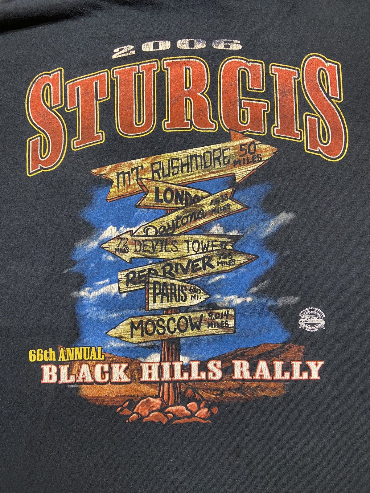 Gildan Vintage 2006 Sturgis motorcycle rally tee Size US XL / EU 56 / 4 - 15 Thumbnail