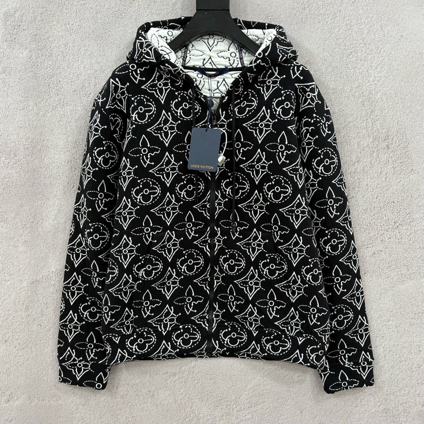 Louis Vuitton louis vuitton x nba classic hoodie sweatshirt Size US M / EU 48-50 / 2 - 1 Thumbnail