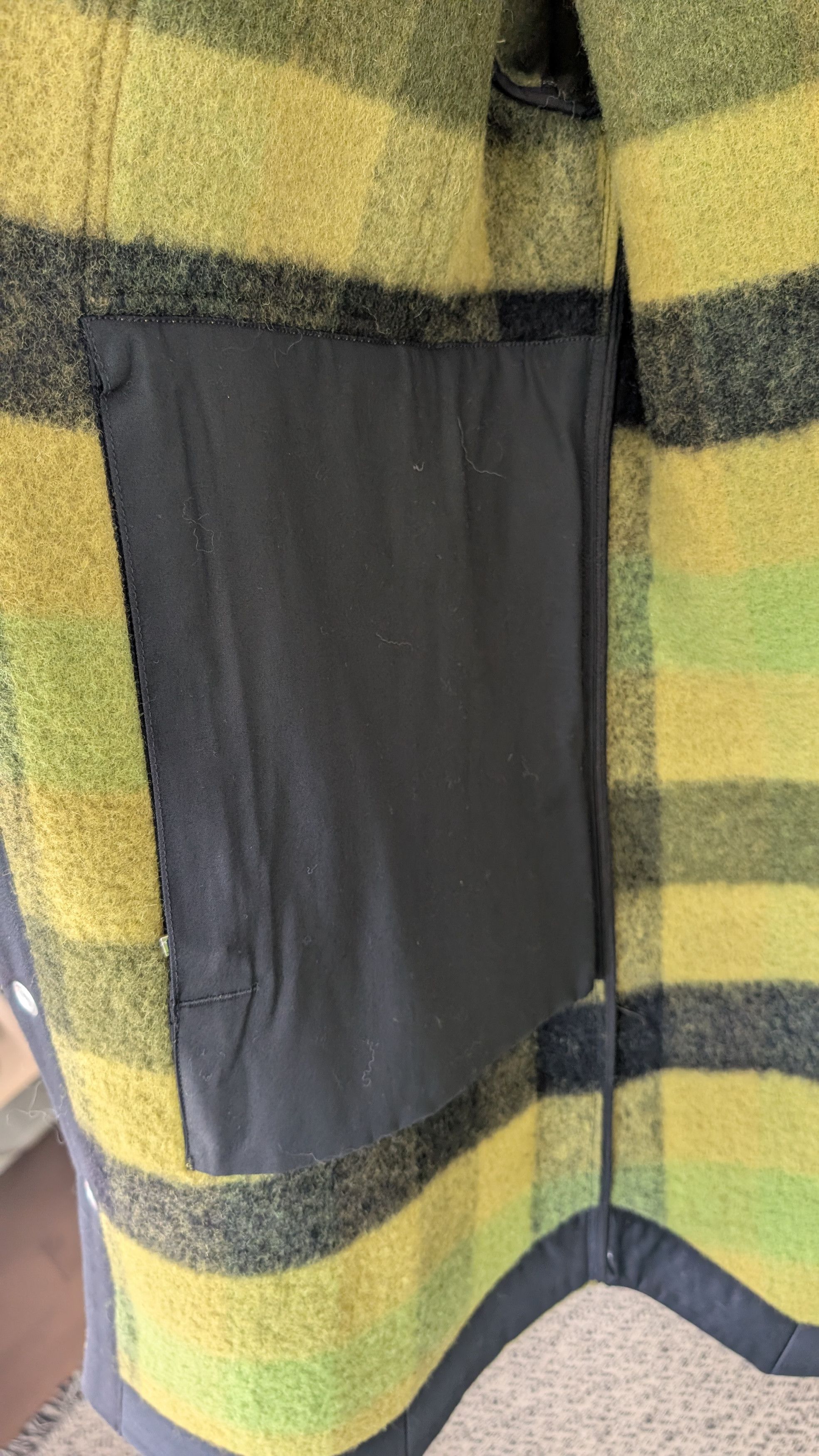 Rick Owens Rick Owens Luxor FW23 oversized coat/overshirt in Acid Plaid Size US S / EU 44-46 / 1 - 7 Thumbnail