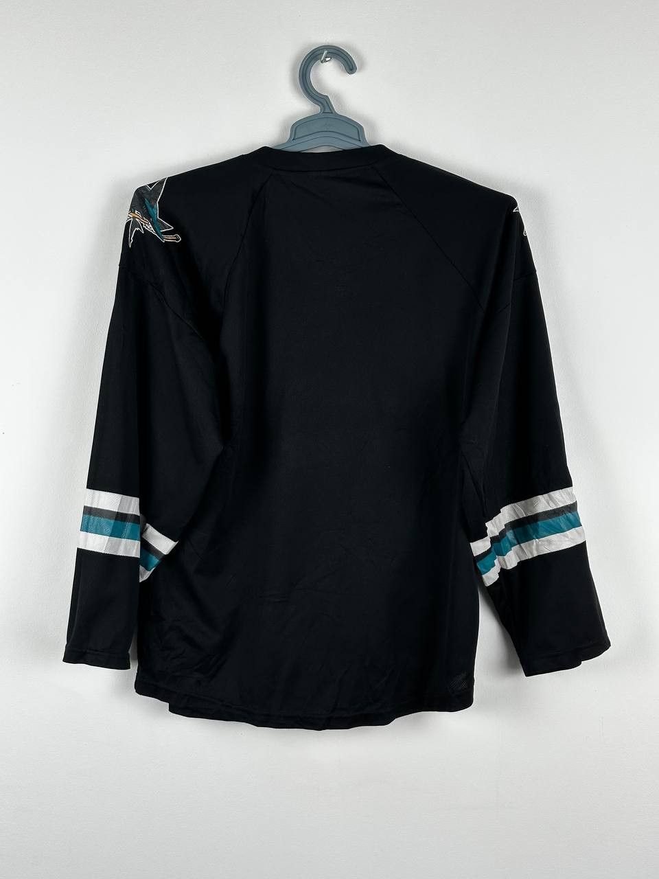 NHL × Vintage Vintage 90s San Jose Sharks Les Tiburones Hockey Jersey Size US M / EU 48-50 / 2 - 6 Thumbnail