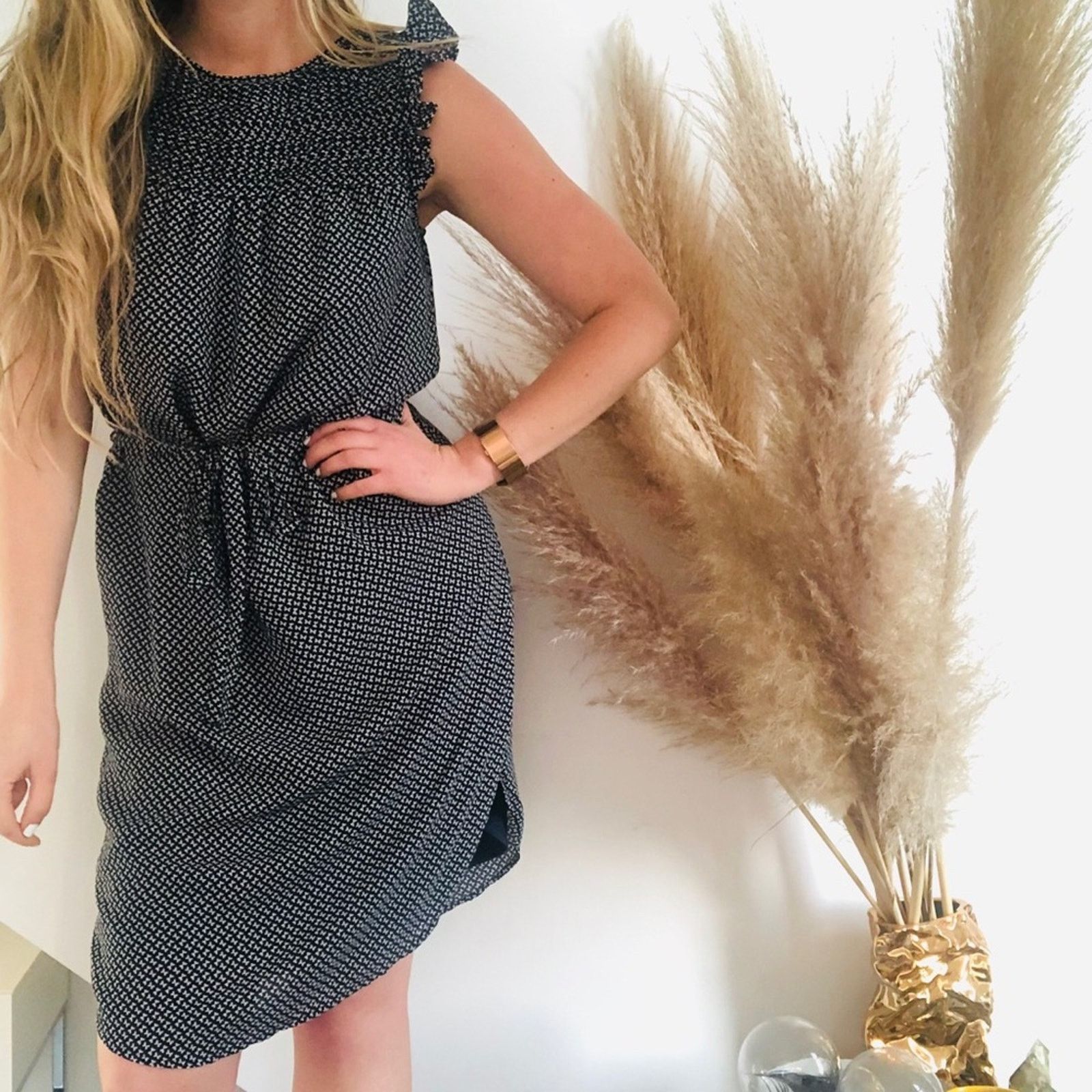 H&M H&M Navy White Printed Pleated Smocked Ruffle Tie Tank Dress Size M / US 6-8 / IT 42-44 - 2 Thumbnail
