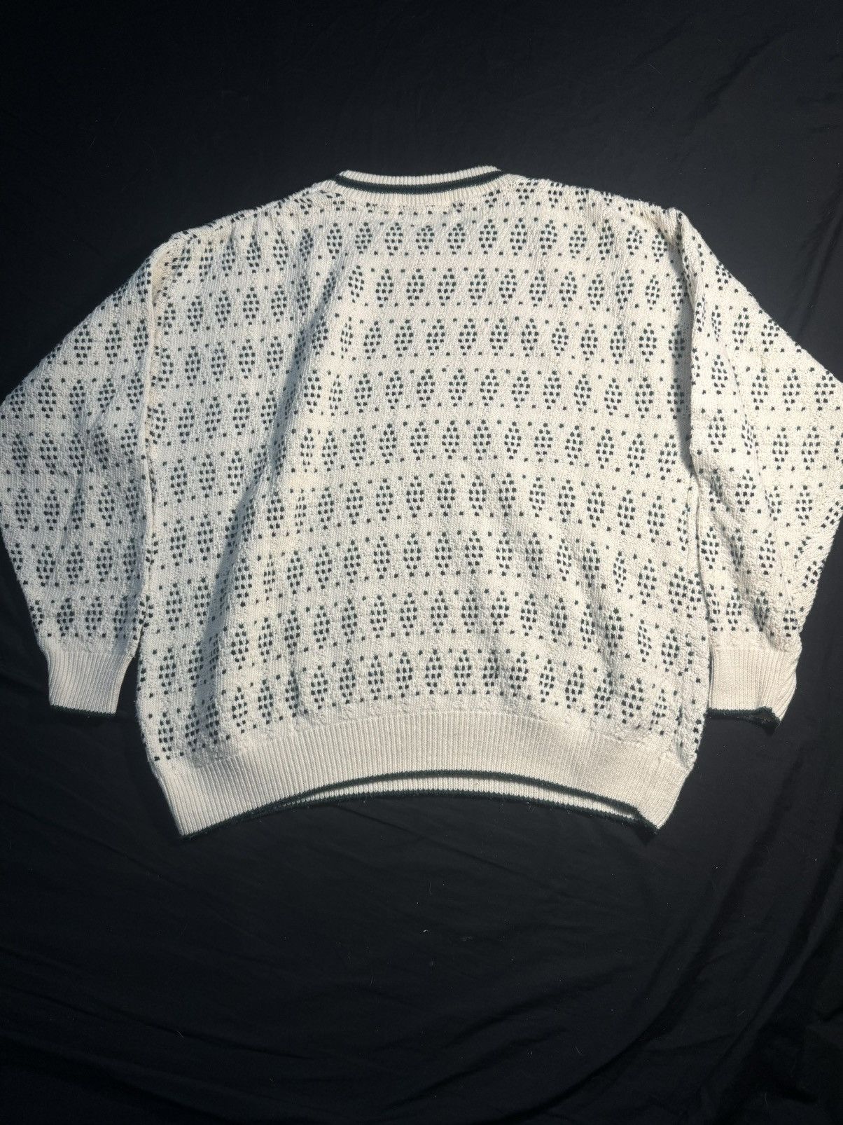 Bill Blass 90s Vintage Geometric Pattern Green and White knitted Size US L / EU 52-54 / 3 - 4 Thumbnail