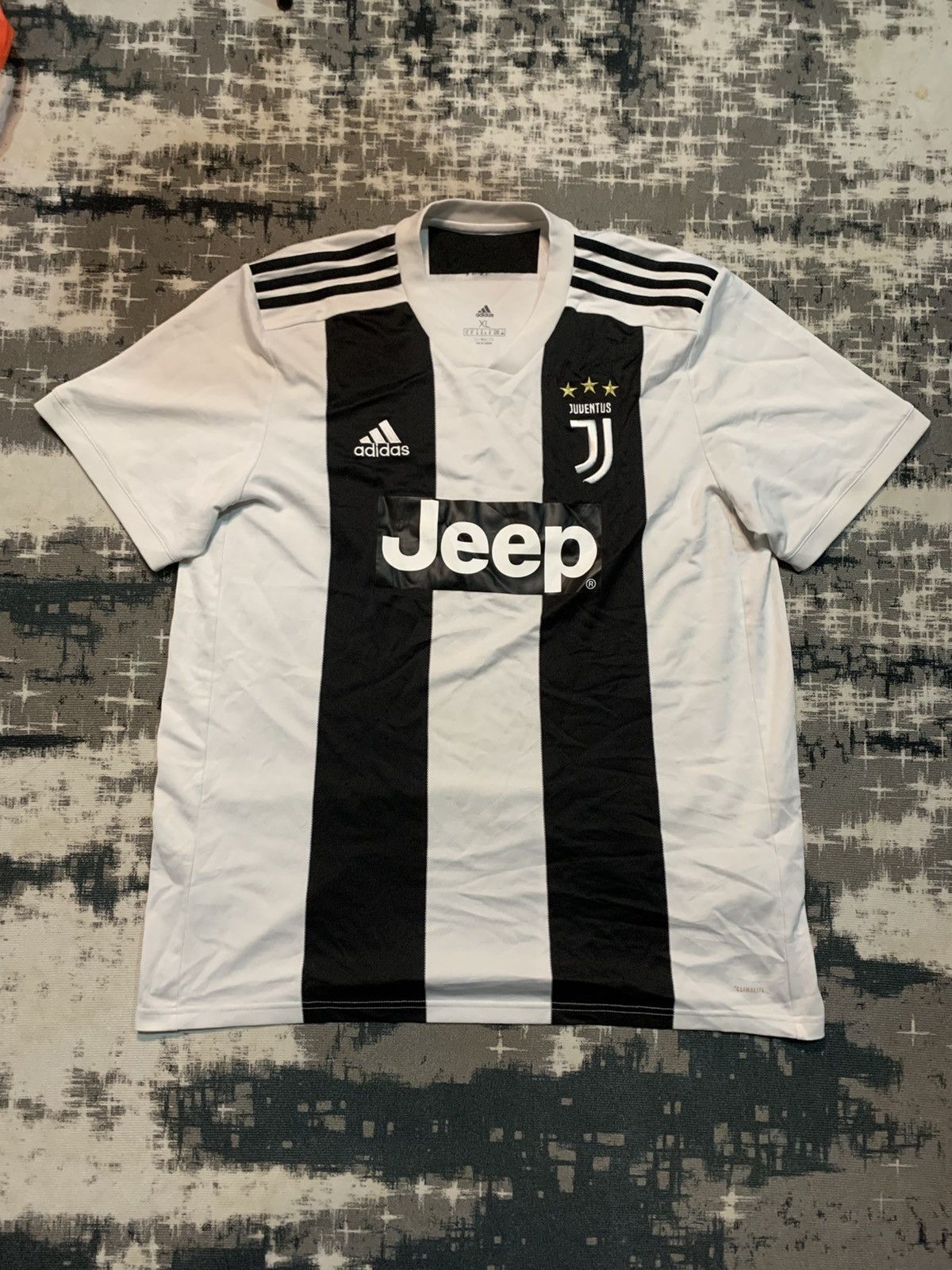 Adidas 2018-19 Juventus Home Shirt Ronaldo #7 Size US XL / EU 56 / 4 - 1 Thumbnail