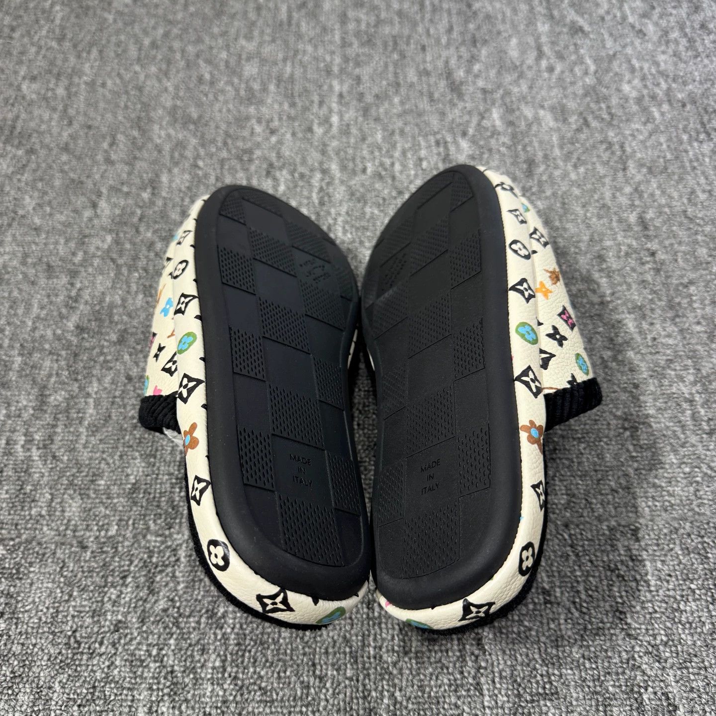 Louis Vuitton LV Tyler Monogram Slippers 36 Size US 5.5 / IT 35.5 - 4 Thumbnail