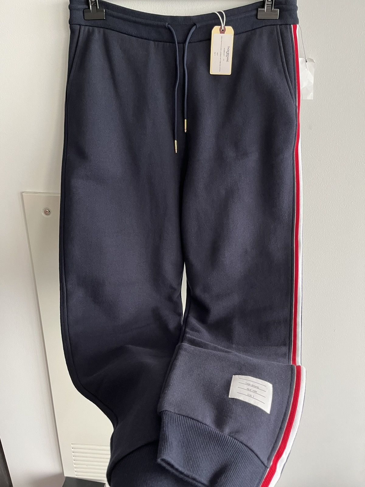 Thom Browne Brand New Iconic Thom Browne Logo Sweatpants Size US 34 / EU 50 - 3 Thumbnail
