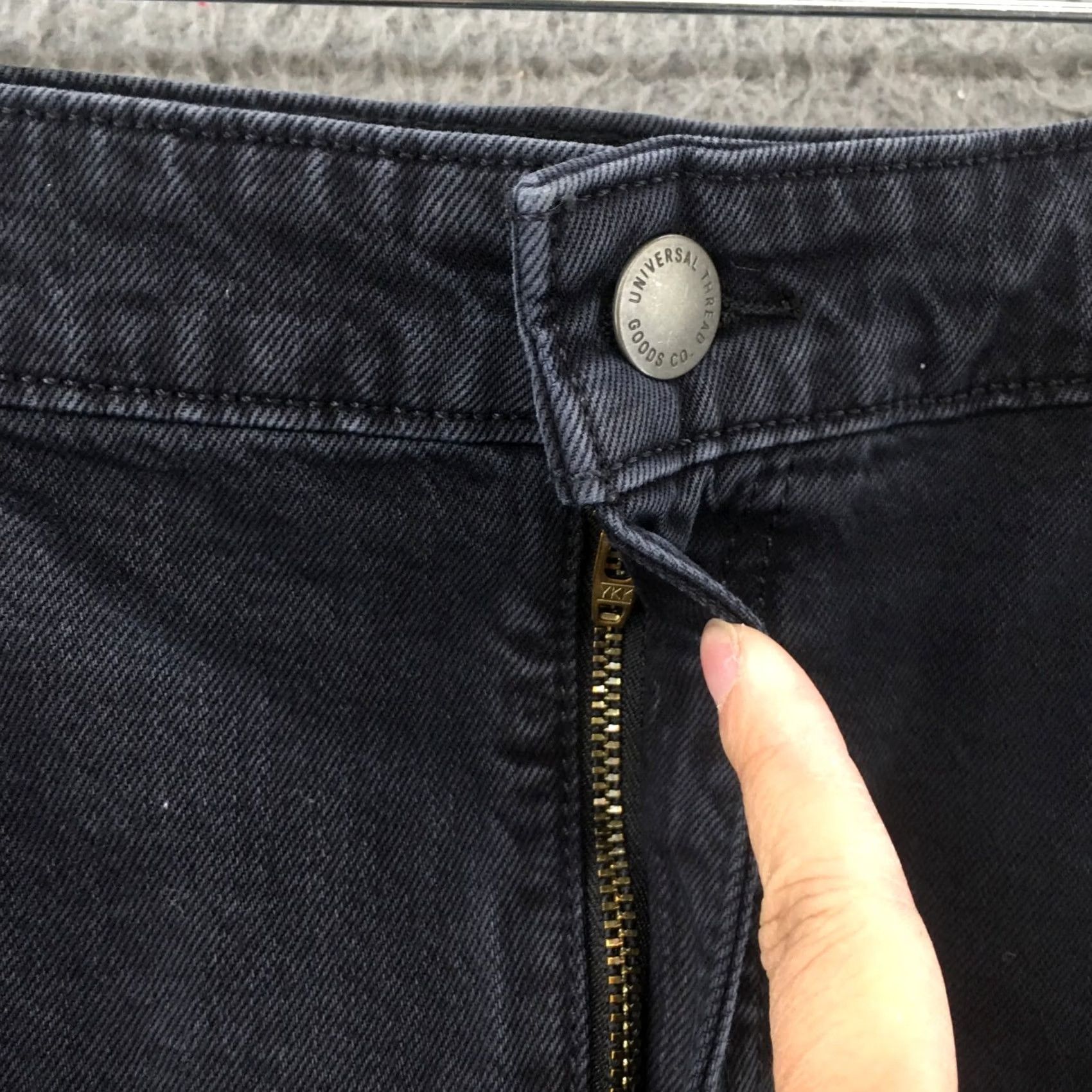 Vintage Universal Thread A Line Shorts Womens 24W Black Zip Fly NEW Size 42" / US 20 - 3 Thumbnail