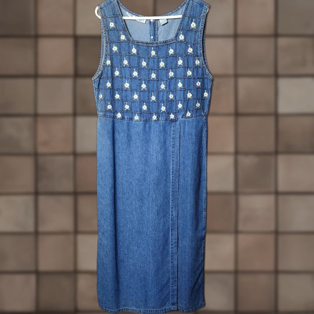 Denime VINTAGE Jane Ashley Denim Pinafore Overall Maxi Dress-Size M Blue Embroidered Floral 90s Womens Size 32" / US 10 / IT 46 - 1 Thumbnail