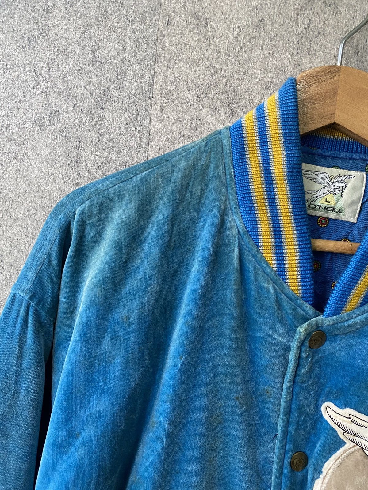 Vintage Vintage 80s O’neill Velvet Varsity Jacket Size US L / EU 52-54 / 3 - 5 Thumbnail