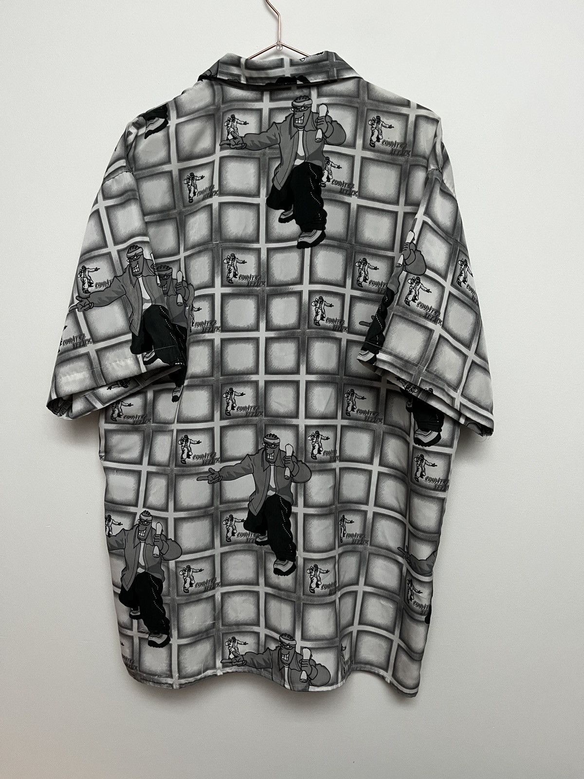 Vintage Vintage 90s Streetwear Baggy Skater Shirt (unisex) Size US L / EU 52-54 / 3 - 17 Thumbnail
