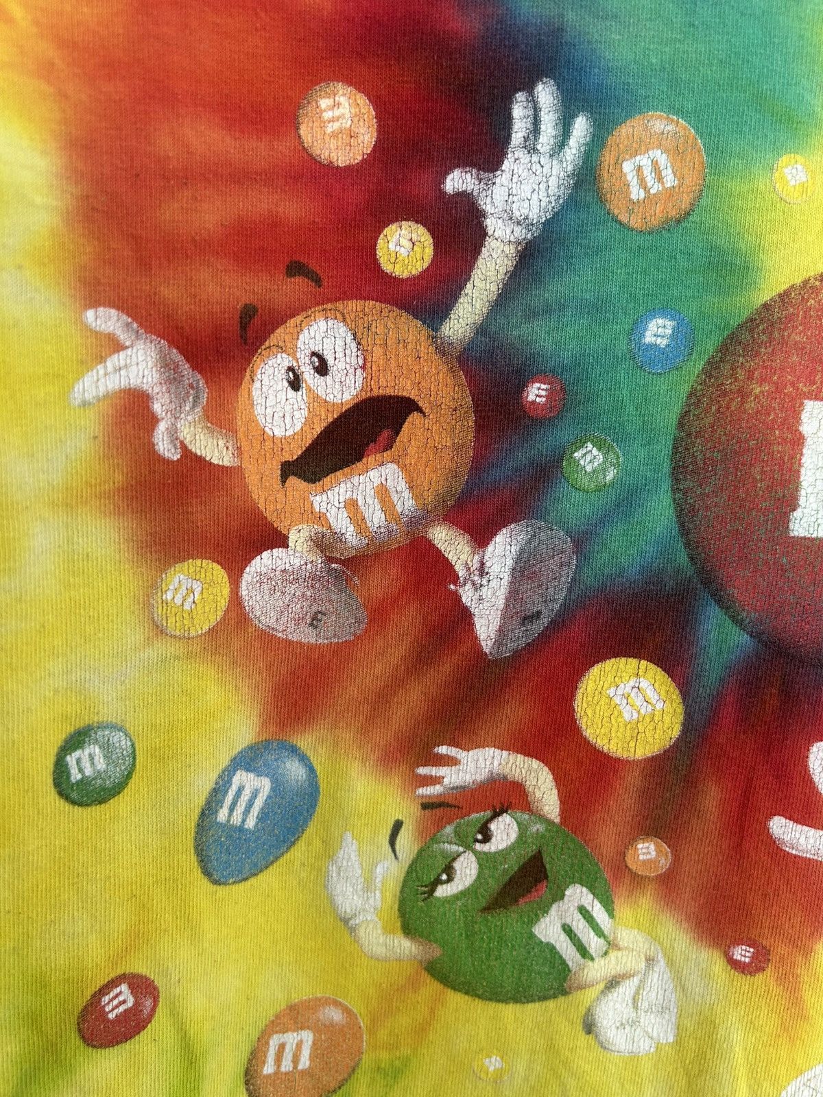Vintage Vintage M&Ms Falling Graphic Tie Dye T-shirt Size US M / EU 48-50 / 2 - 3 Thumbnail