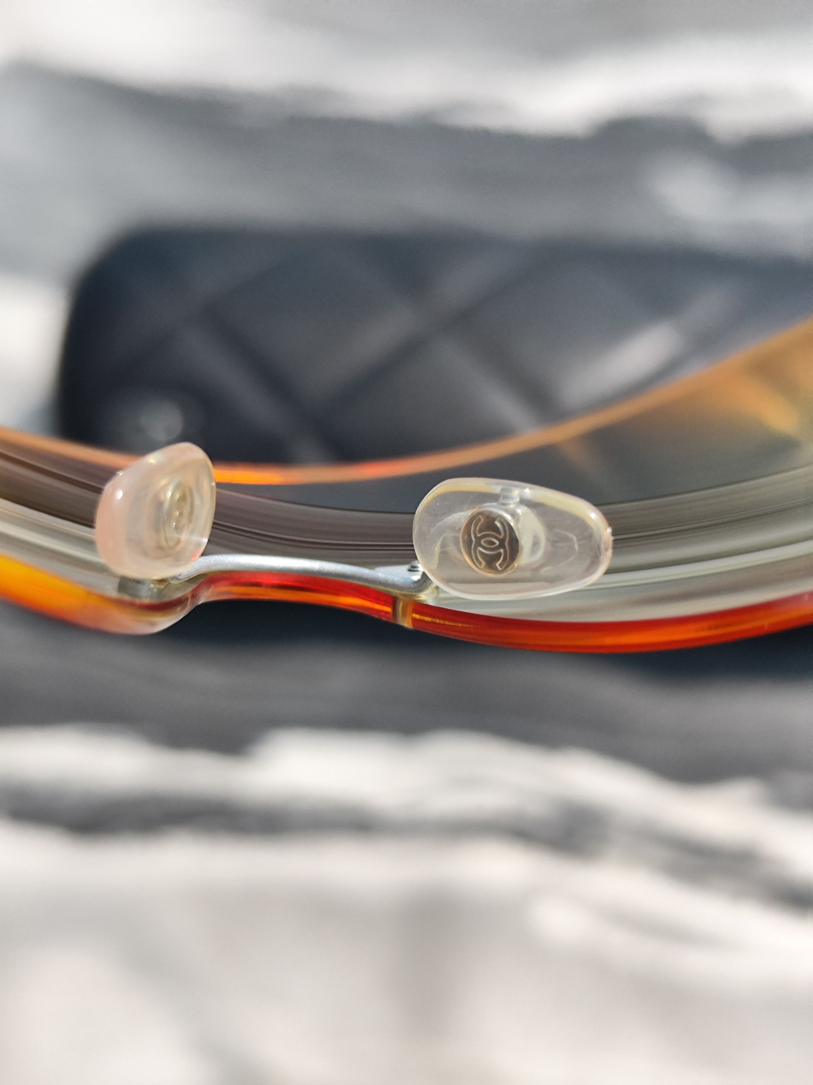 Chanel Chanel - Y2K Shield Rimless Sunglasses Gradient Orange 4036 Size ONE SIZE - 10 Thumbnail