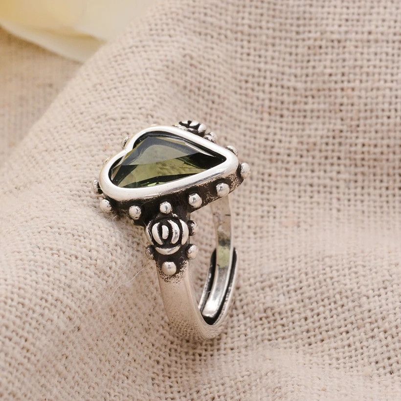 Designer × Jewelry Love Heart Shiny Crystal Ring Size ONE SIZE - 5 Thumbnail