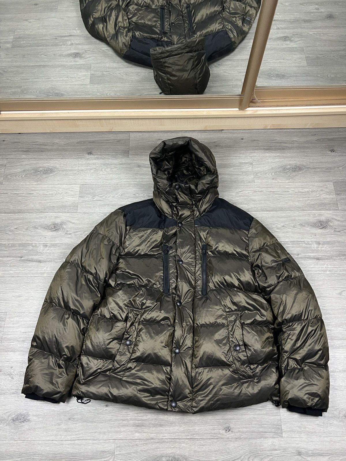 Michael Kors Michael Kors Men's Iridescent Ski Men’s Jacket Size XL Size US XL / EU 56 / 4 - 1 Thumbnail