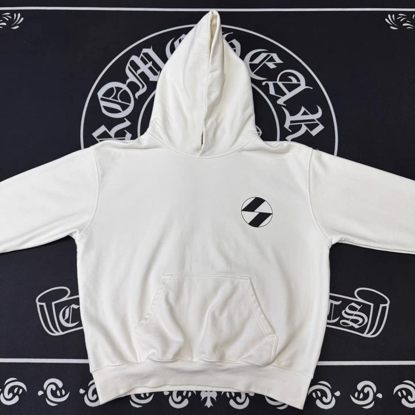 The Salvages THE SALVAGES White Slogan Print Hoodie Q10 Size US S / EU 44-46 / 1 - 1 Thumbnail