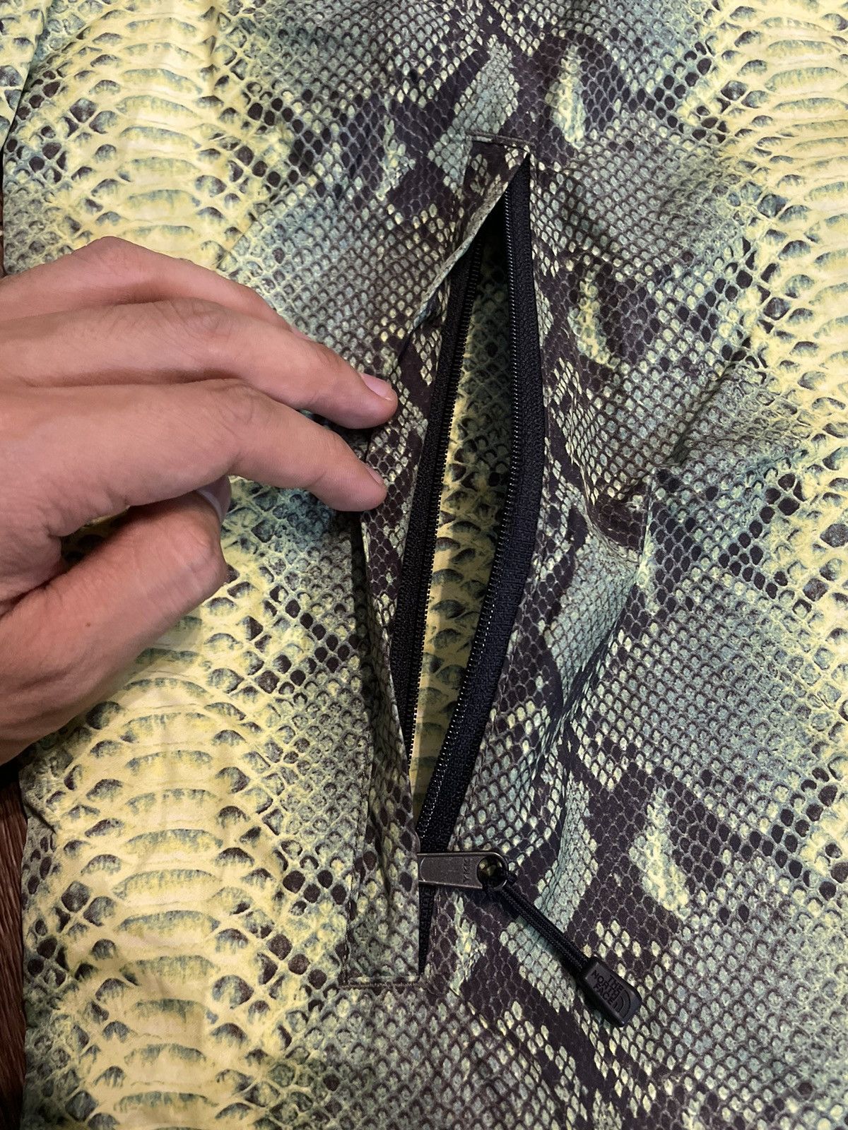 Supreme × The North Face Supreme X The North Face Snakeskin Coach SS18 Size US L / EU 52-54 / 3 - 8 Thumbnail