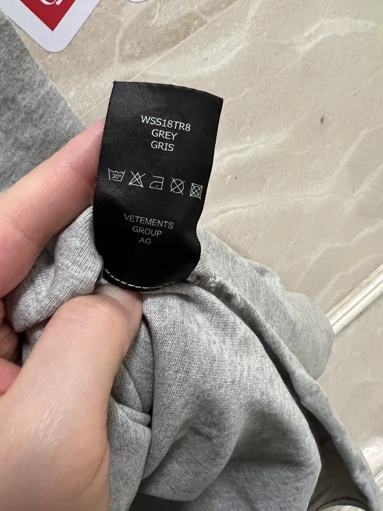 Vetements Vetements Gray Short Sleeve Large T-shirt Size S Purchased Size US S / EU 44-46 / 1 - 8 Thumbnail