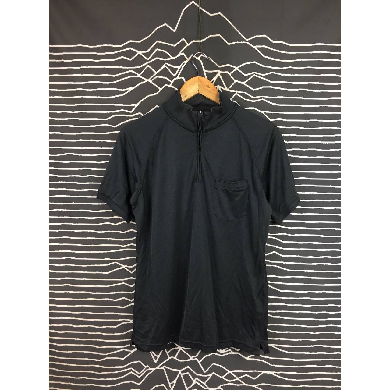 Japanese Brand × Uniqlo Uniqlo Activewear Half Zip Mock Neck Pocket Tee Size M Size US M / EU 48-50 / 2 - 2 Thumbnail