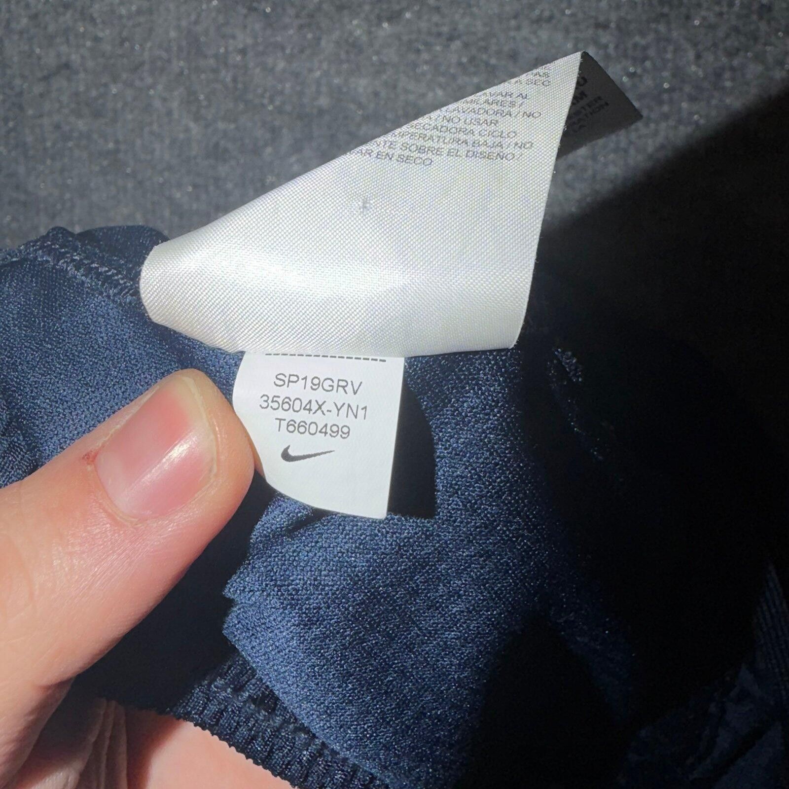 Nike New York Yankees Nike Navy Athletic Shorts Mens LG Size US 34 / EU 50 - 6 Thumbnail