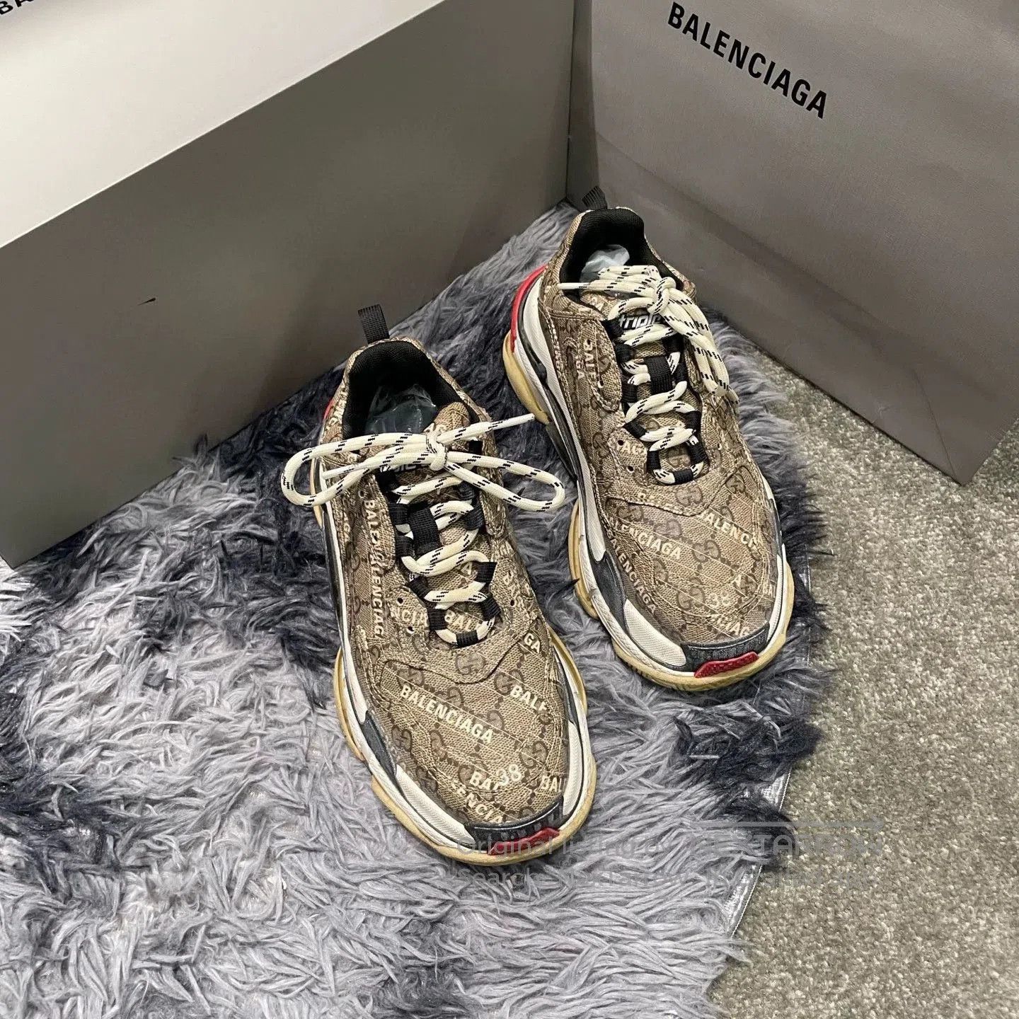 Gucci gucci x balenciaga dad sneakers for casual wear. Size US 7.5 / EU 40-41 - 2 Thumbnail