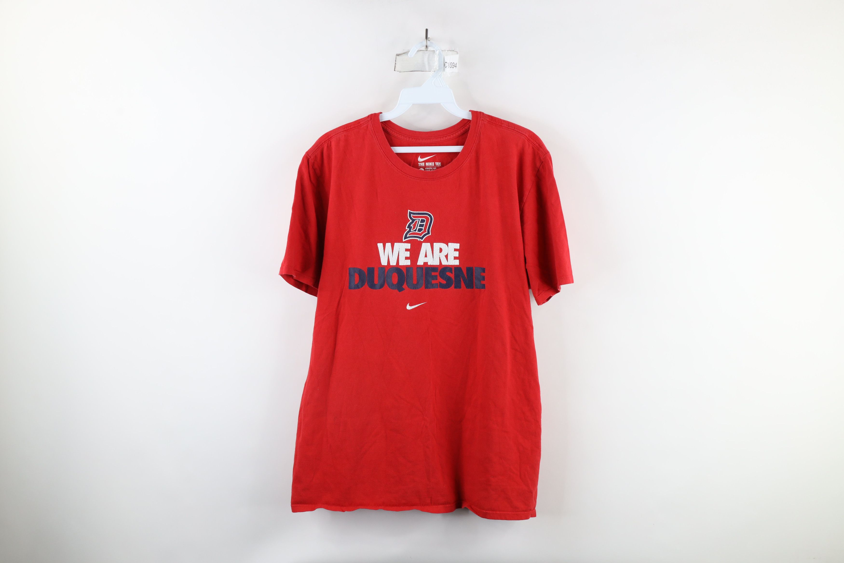Nike × Vintage Vintage Nike Center Swoosh Duquesne University T-Shirt Red Size US L / EU 52-54 / 3 - 1 Thumbnail