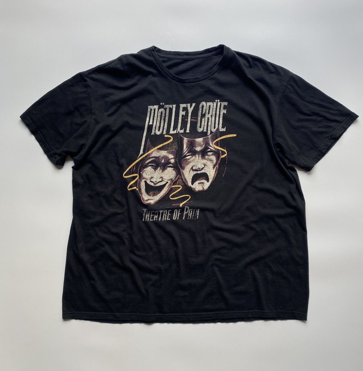 Band Tees MOTLEY CRUE Size US XL / EU 56 / 4 - 1 Thumbnail