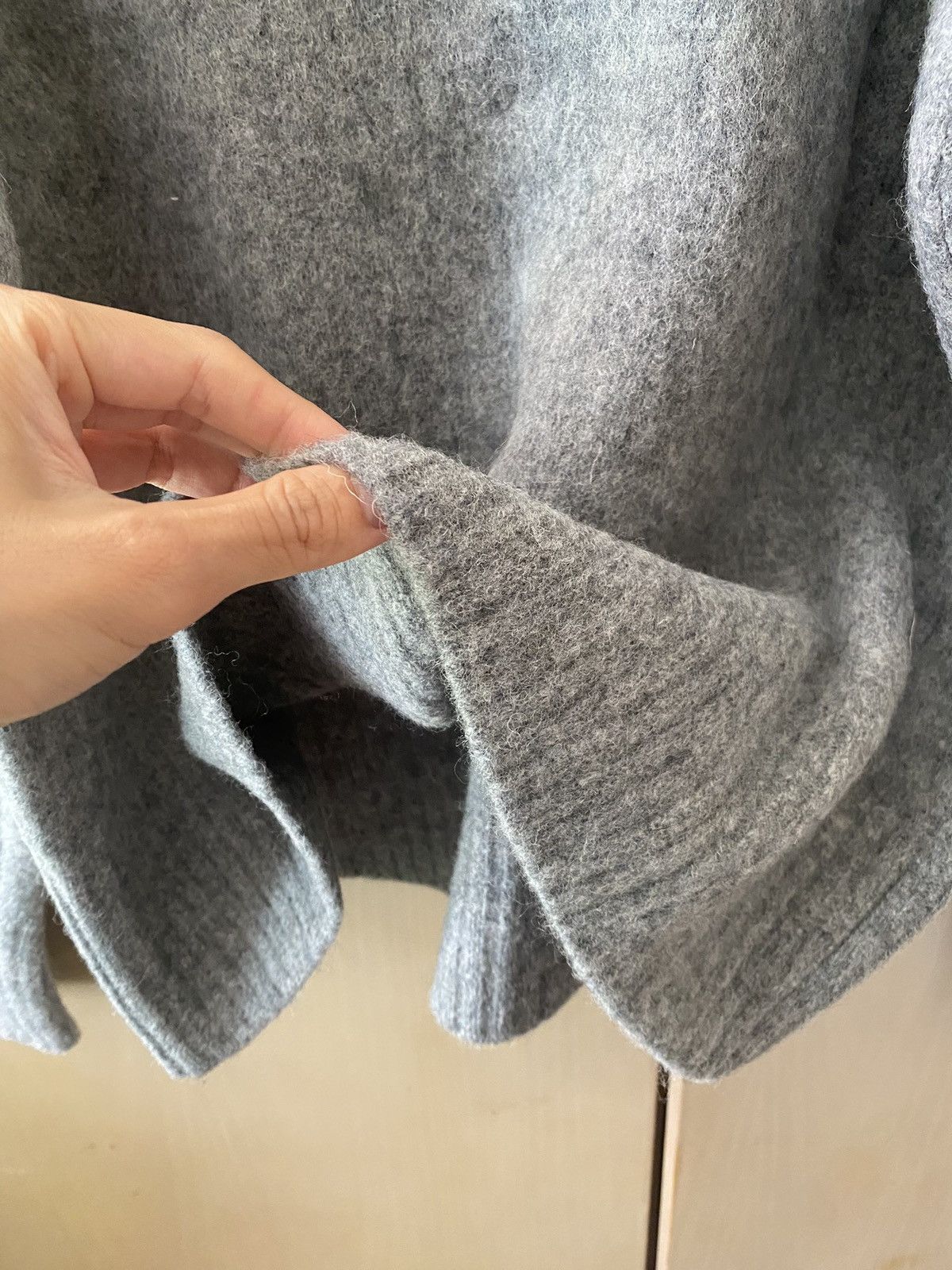 John Galliano [80% OFF SALE] Maison Margiela v-neck grey sweater Size US XL / EU 56 / 4 - 4 Thumbnail
