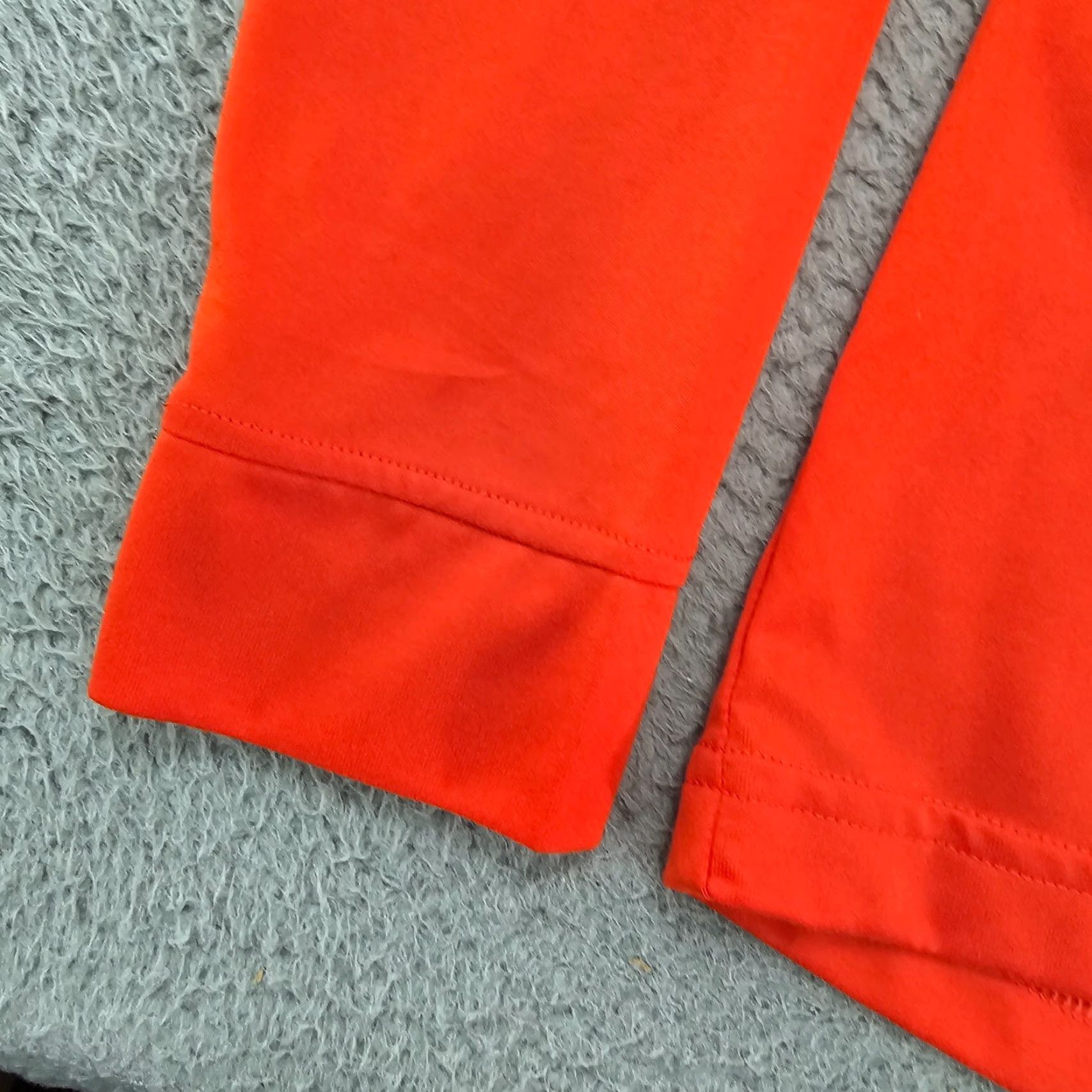 Under Armour **Heatgear Orange Mens Under Armour Pullover Sweatshirt** User: Under Armour Orange Mens Small Heatgear Pullover Sweatshirt Size US S / EU 44-46 / 1 - 6 Thumbnail