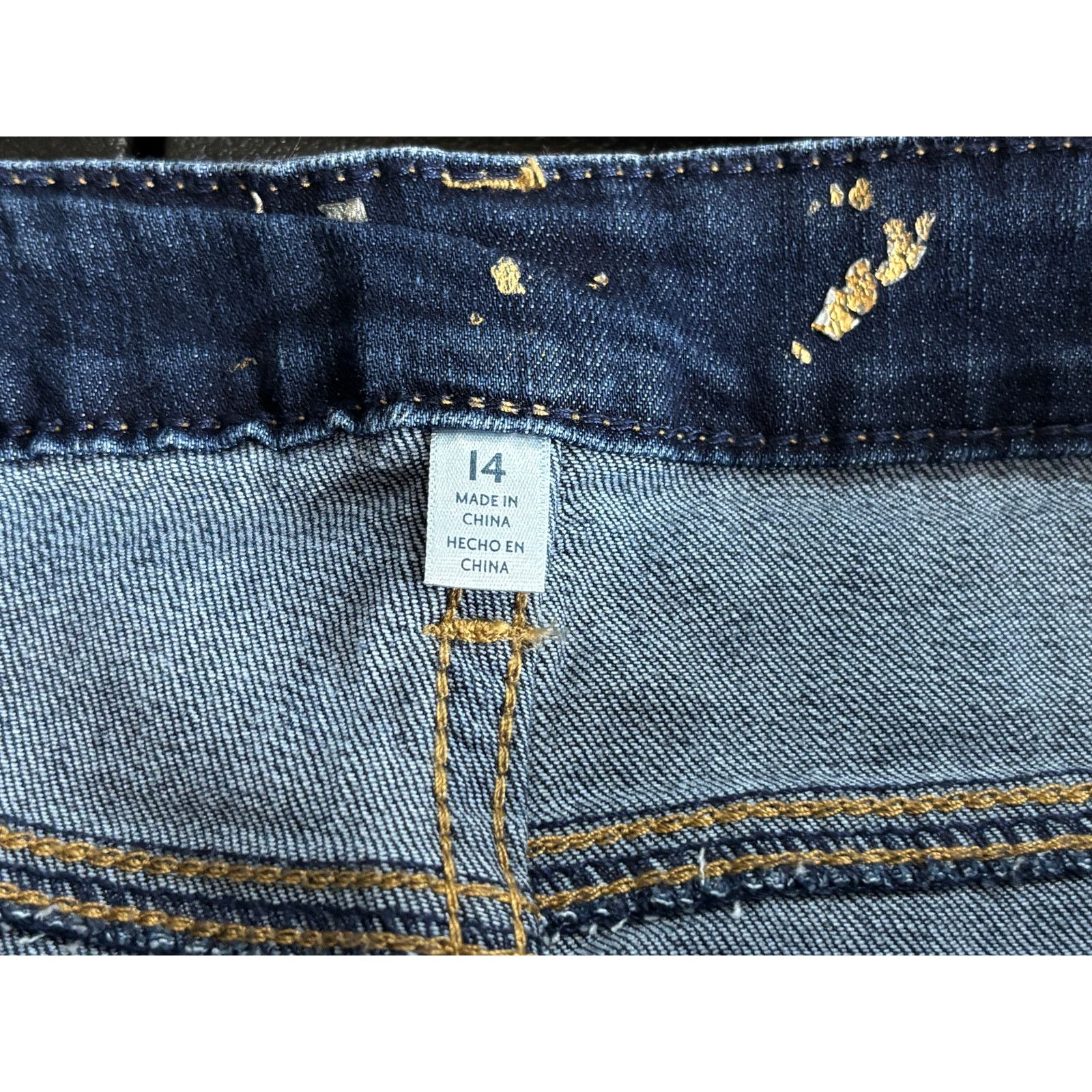 7 For All Mankind 7 For All Mankind Denim Shorts dark wash size 14 Size 36" / US 14 / IT 50 - 6 Thumbnail