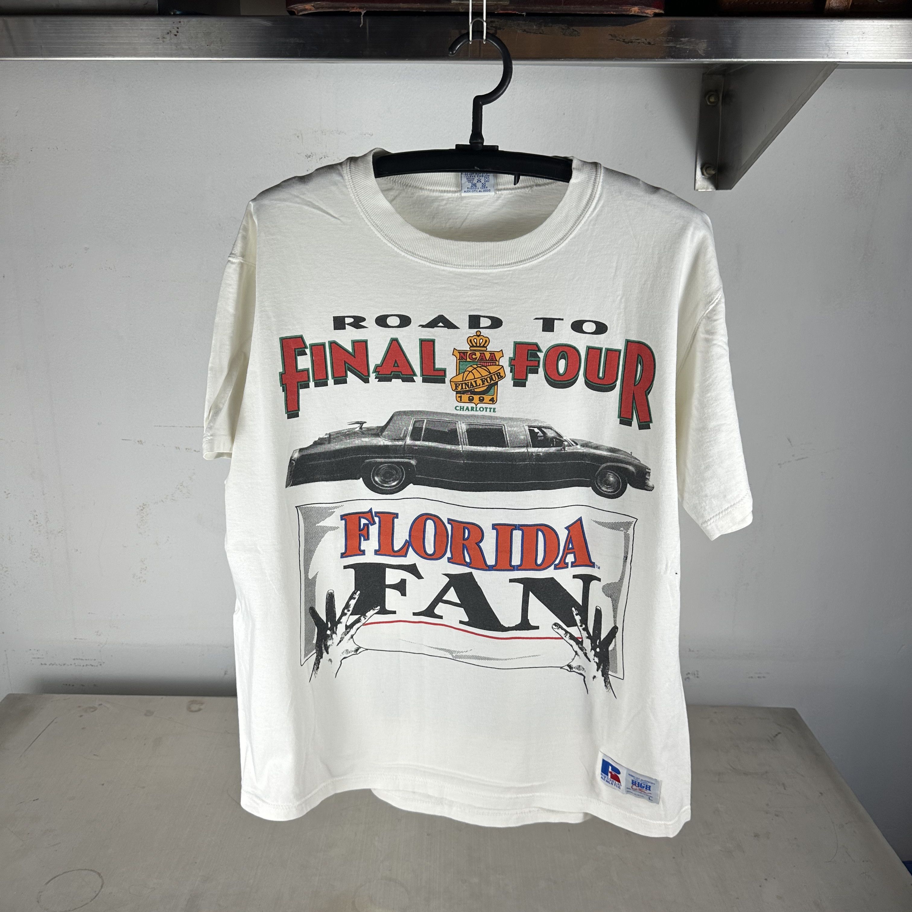 Vintage ​Vintage 1994 NCAA Road To Final Four Florida Fan​ T-Shirt Size US L / EU 52-54 / 3 - 1 Thumbnail