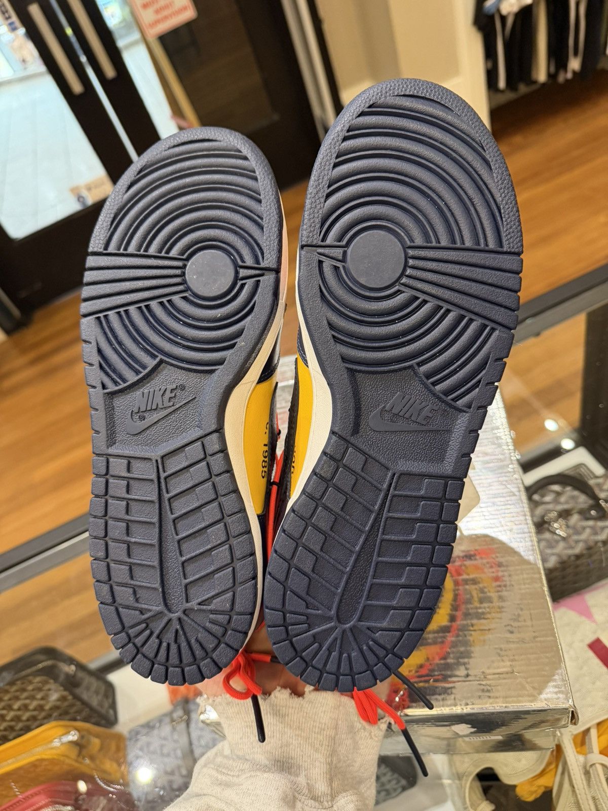 Nike × Off-White Off White x Nike Dunk Low “Off White Michigan’ Size US 10.5 / EU 43-44 - 7 Thumbnail