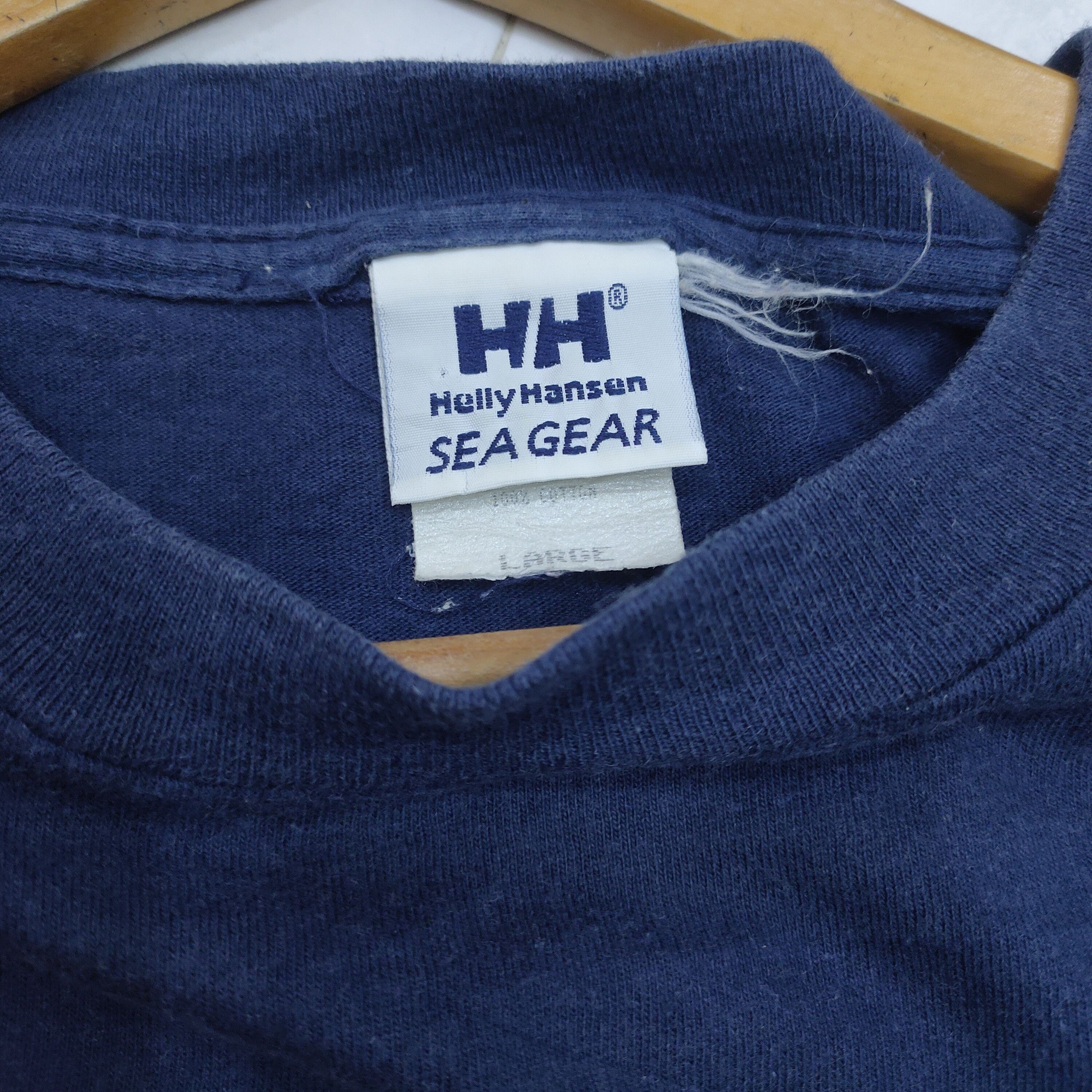 Helly Hansen × Vintage Vintage 90s Helly Hansen Sea Gear Tee Navy Blue Size L Size US L / EU 52-54 / 3 - 9 Thumbnail