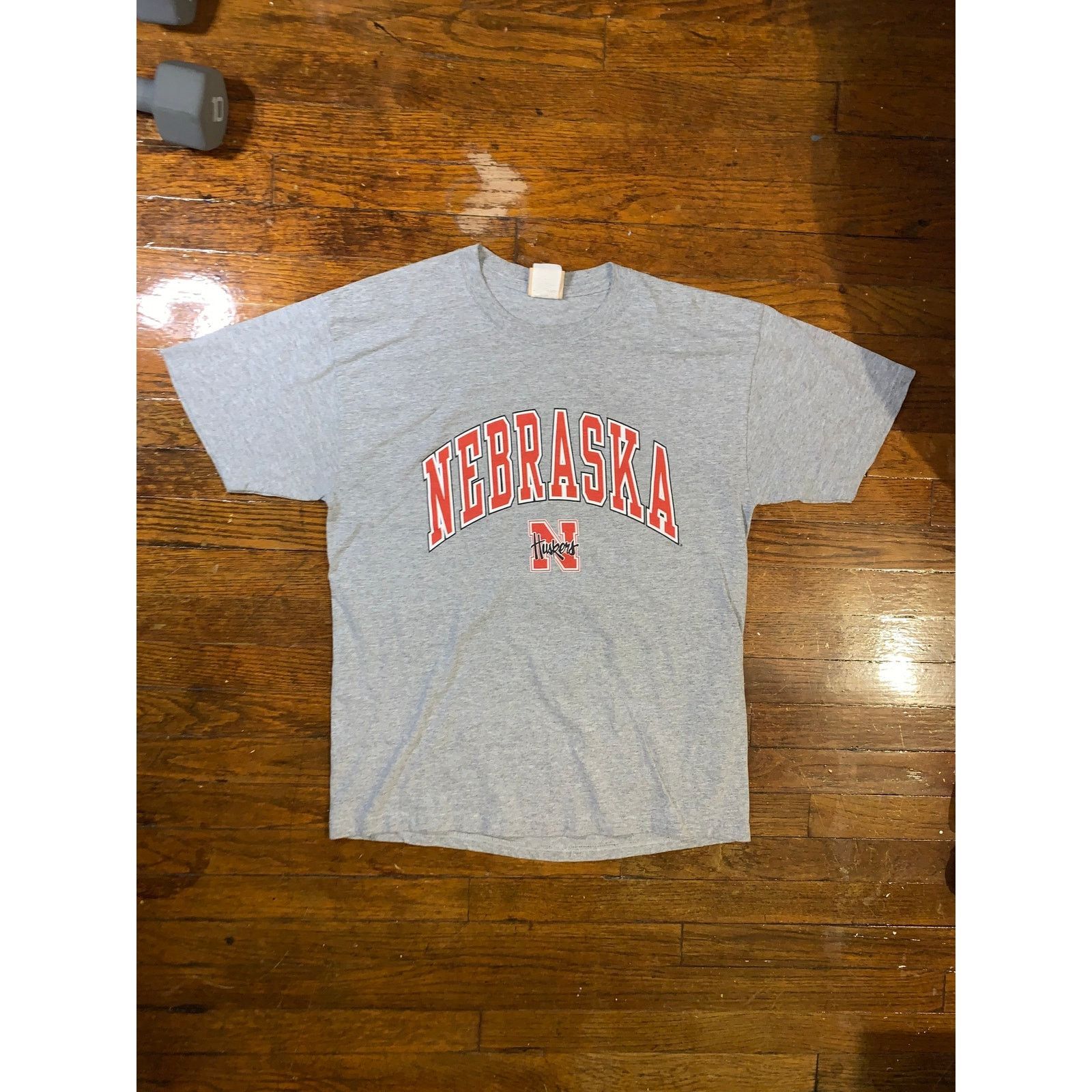 Vintage Vintage Nebraska Huskers T Shirt Medium Grey Red Oak NCAA Size US L / EU 52-54 / 3 - 1 Thumbnail