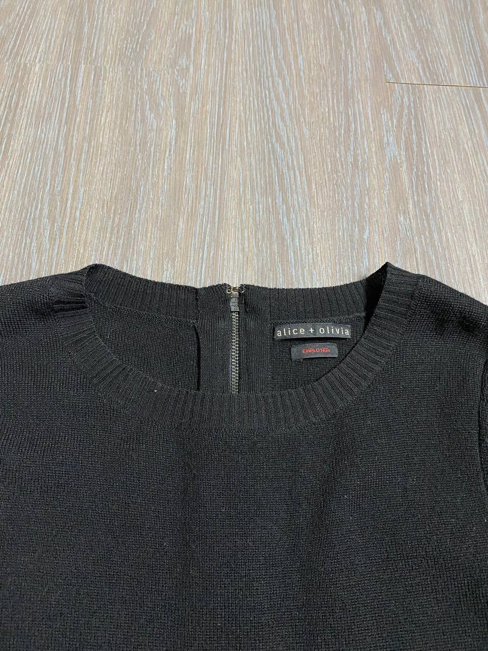 Alice + Olivia × Designer Alice+Olivia Black Knit Bodycon Short sleeve dress Size L / US 10 / IT 46 - 8 Thumbnail