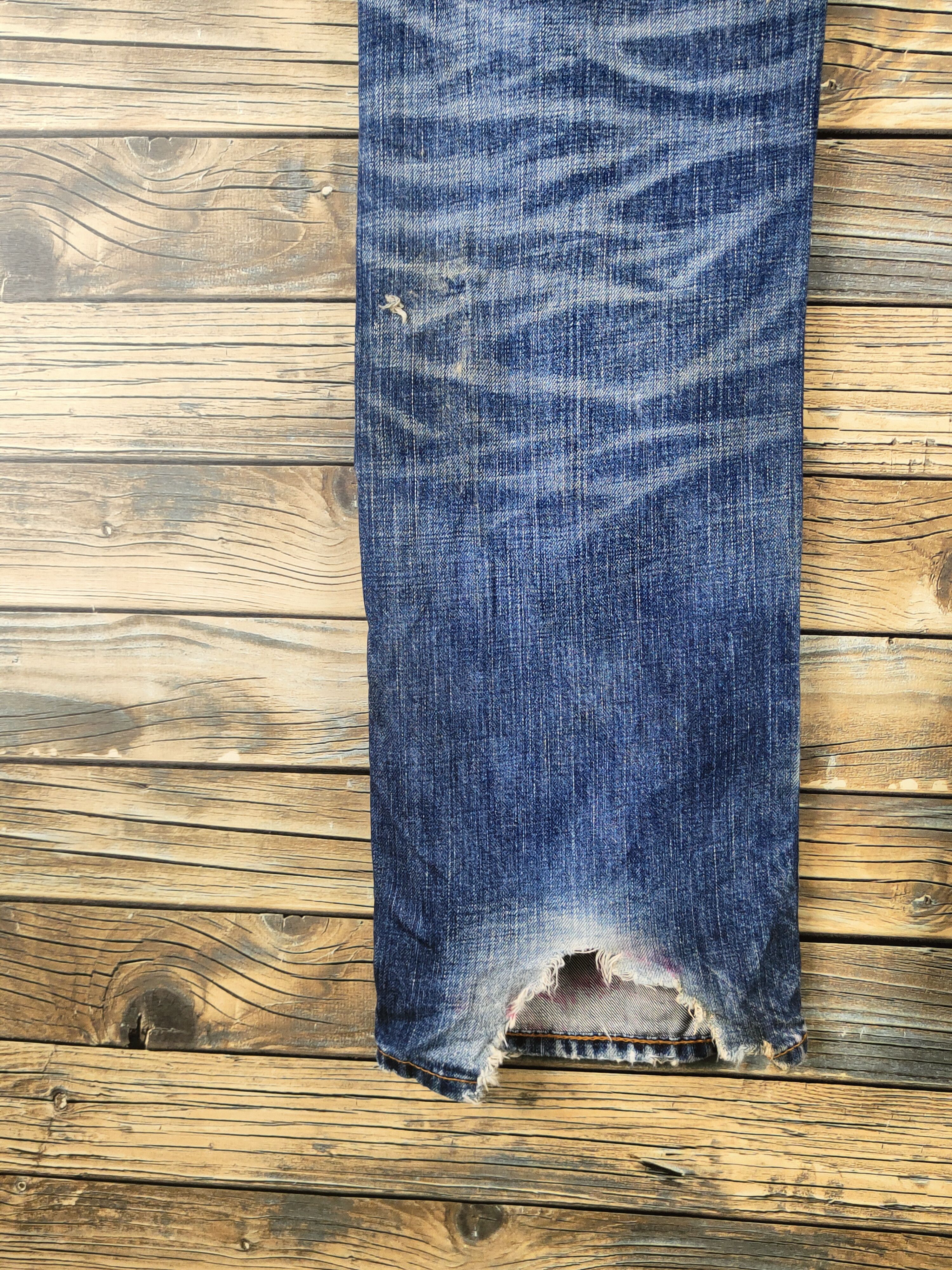 Levi's Levi's Dark Blue Distressed Ripped Jeans #S2854 Size US 31 - 9 Thumbnail
