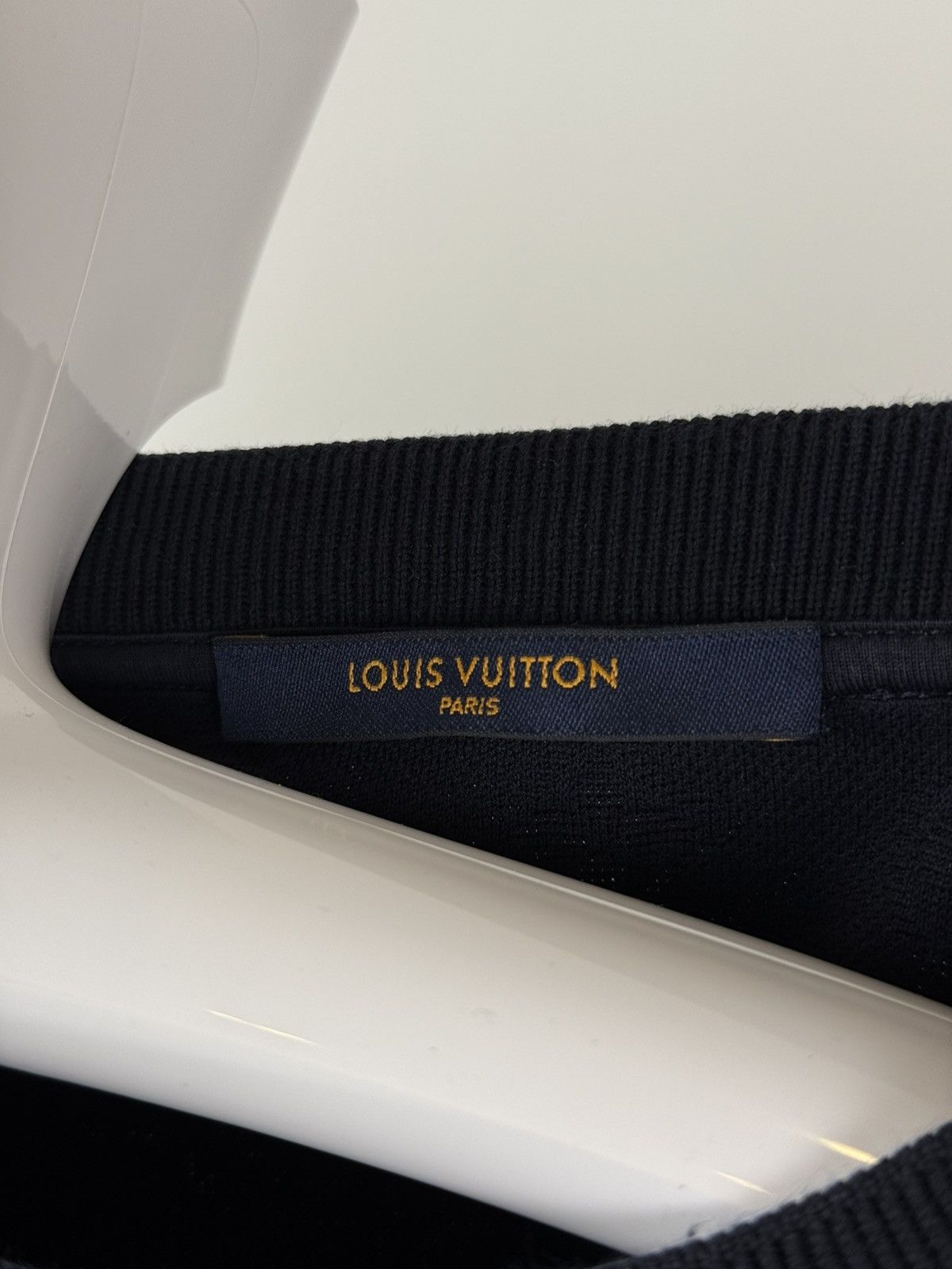 Louis Vuitton LOUIS VUITTON t-shirt Monogram navy 3D Pocket MEN size S Size US S / EU 44-46 / 1 - 6 Thumbnail