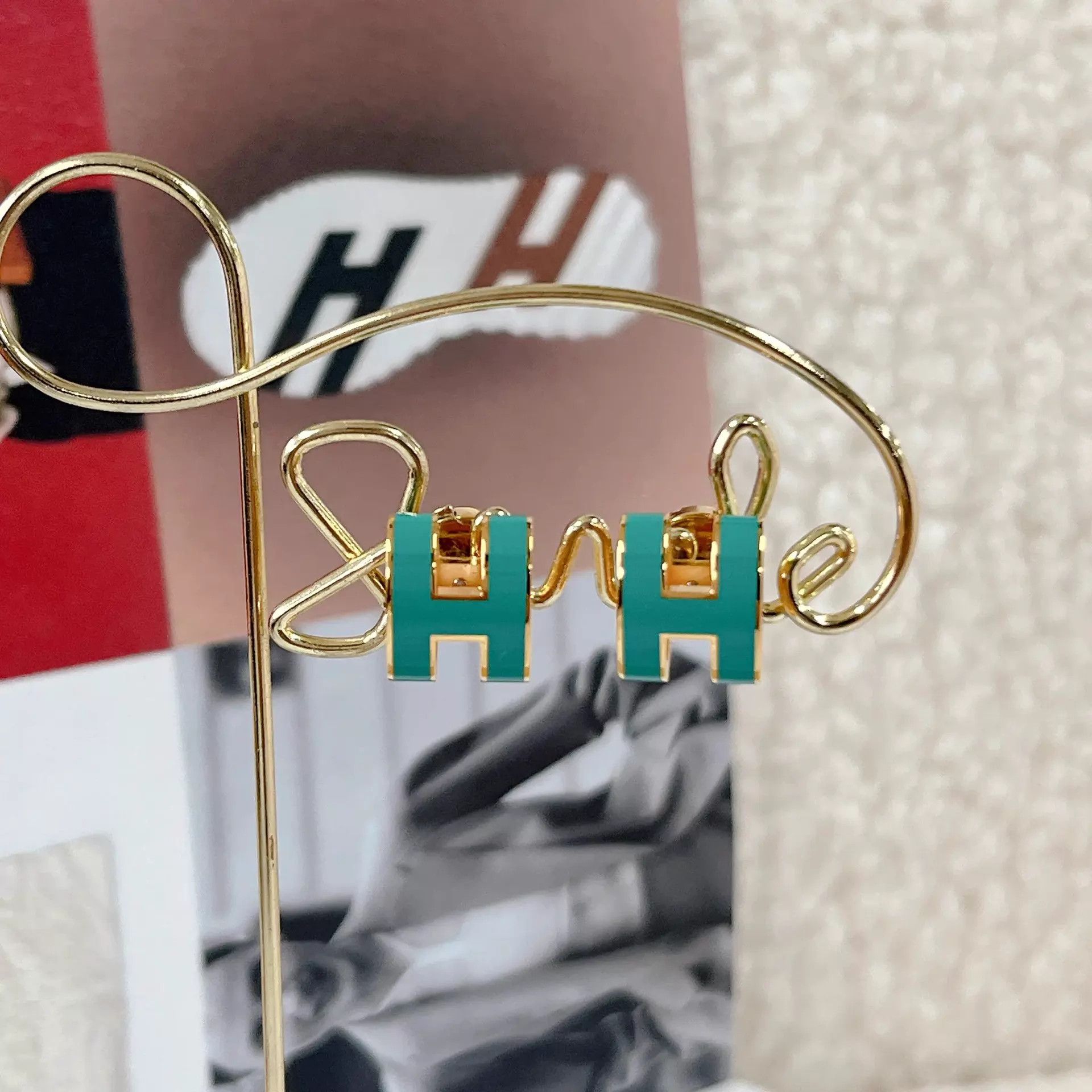 Hermes Hermes Pop H Peacock Green Pre-owned Earrings Size ONE SIZE - 1 Thumbnail