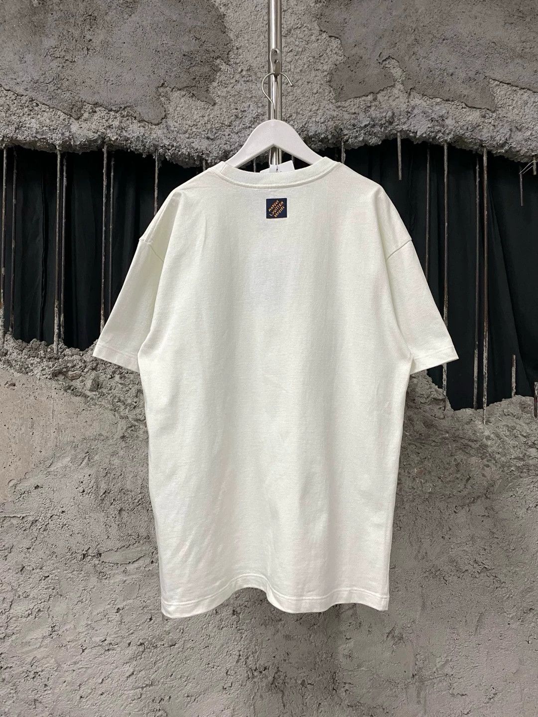 Louis Vuitton Louis Vuitton Pharrell Williams Short Sleeve Tee L New Size US L / EU 52-54 / 3 - 2 Thumbnail