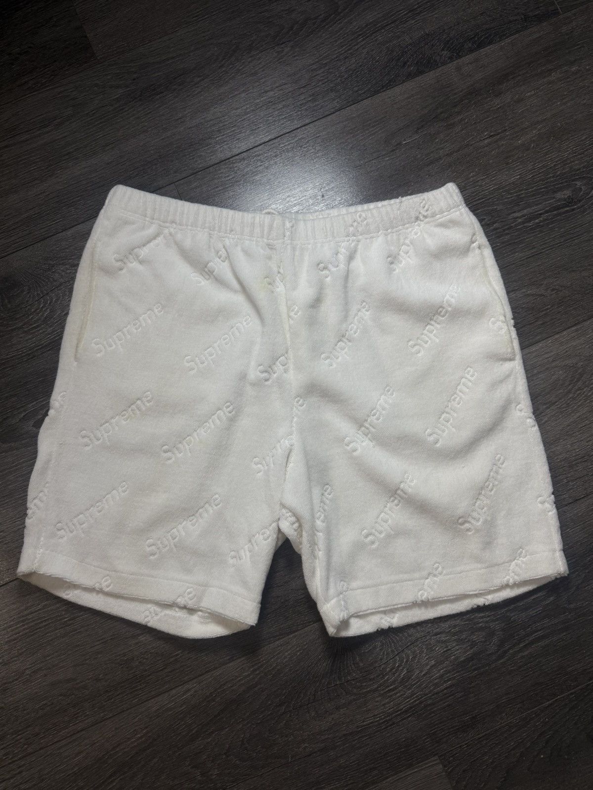 Supreme Supreme Terry Jacquard Logo Short White (SS19) Size US 33 - 1 Thumbnail
