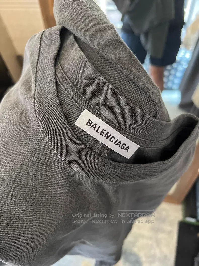 Balenciaga Balenciaga Short-sleeved T-shirt Size US S / EU 44-46 / 1 - 5 Thumbnail