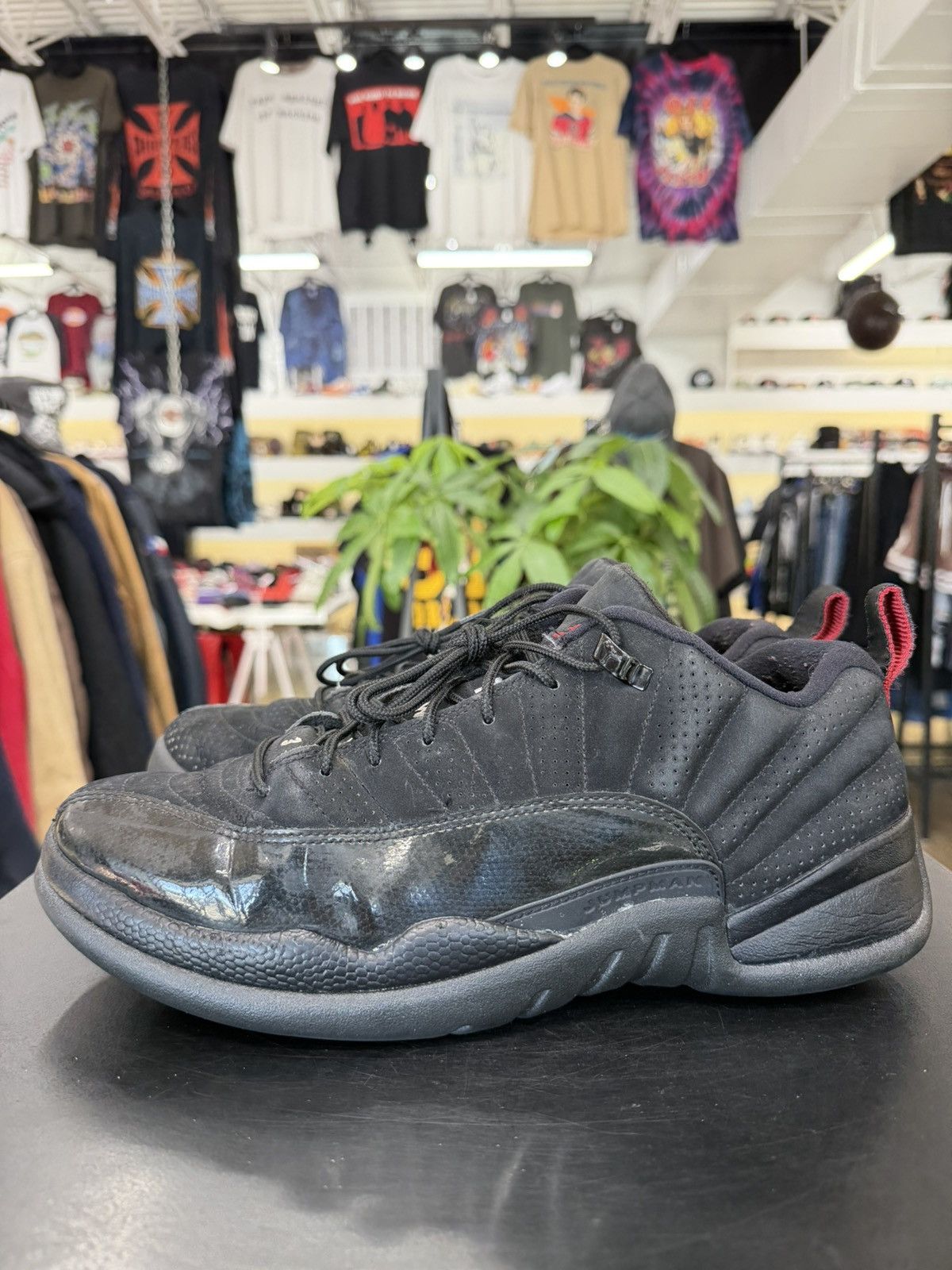 Jordan Brand Air Jordan 12 Low Black Patent Size 10 (2011) Size US 10 / EU 43 - 7 Thumbnail