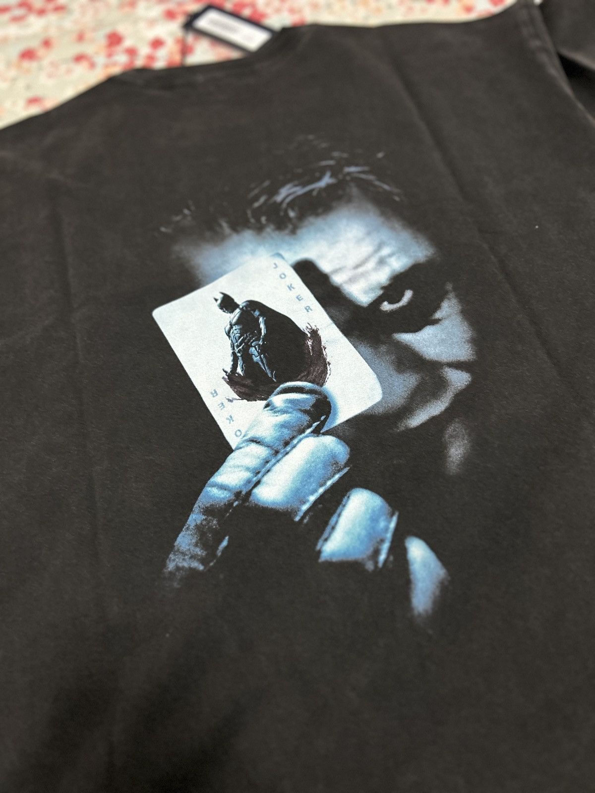 DC Comics × Kith Kith x Batman dark knight vintage tee shirt Size US XL / EU 56 / 4 - 3 Thumbnail