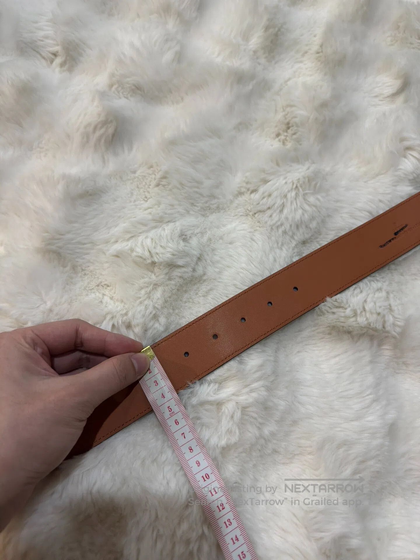 Gucci Guicci size 75 Contrasting Gold G Buckle Belt| Size ONE SIZE - 8 Thumbnail