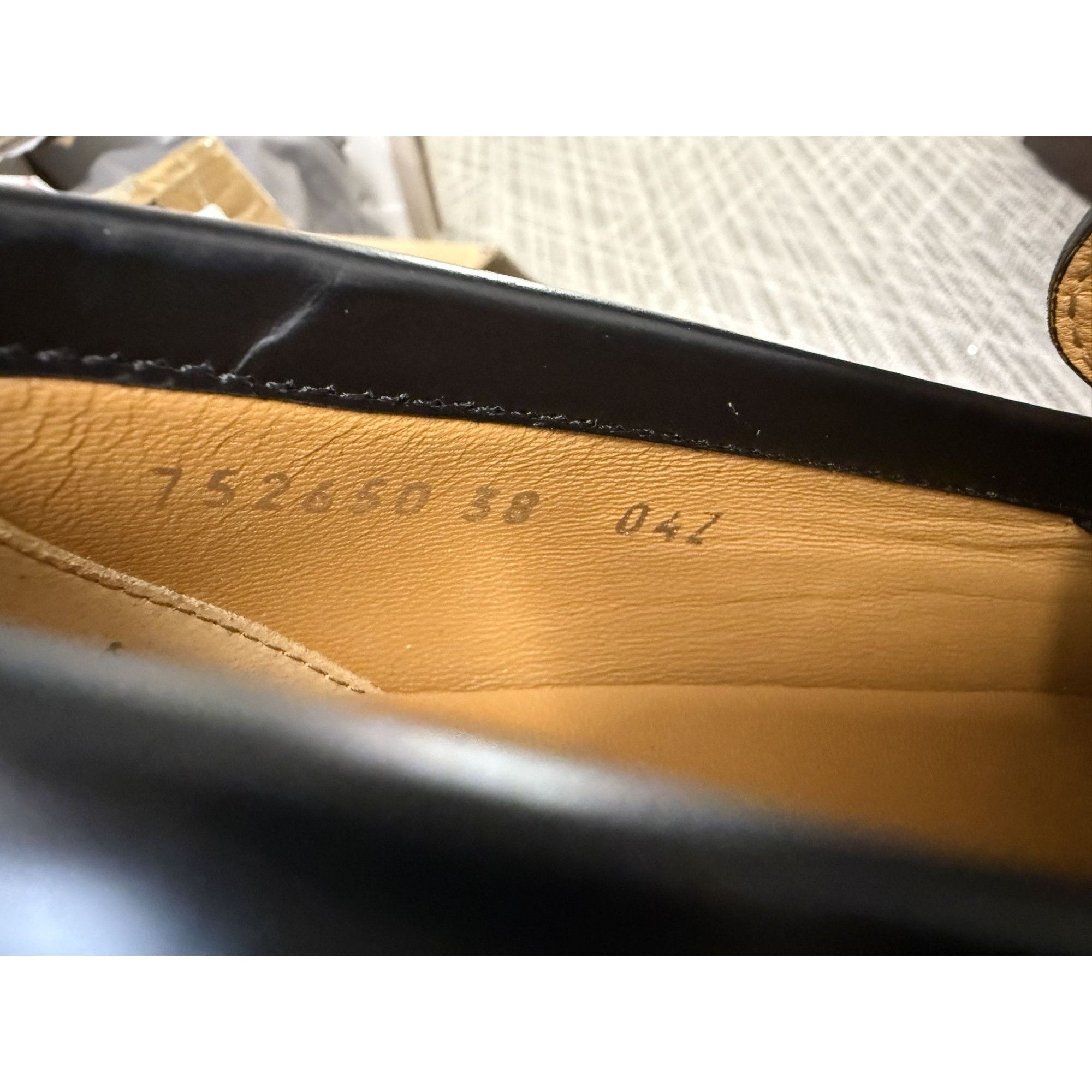 Gucci Gucci Womens Black Leather Loafers With Interlocking G Chain Size US 8 / IT 38 - 6 Thumbnail