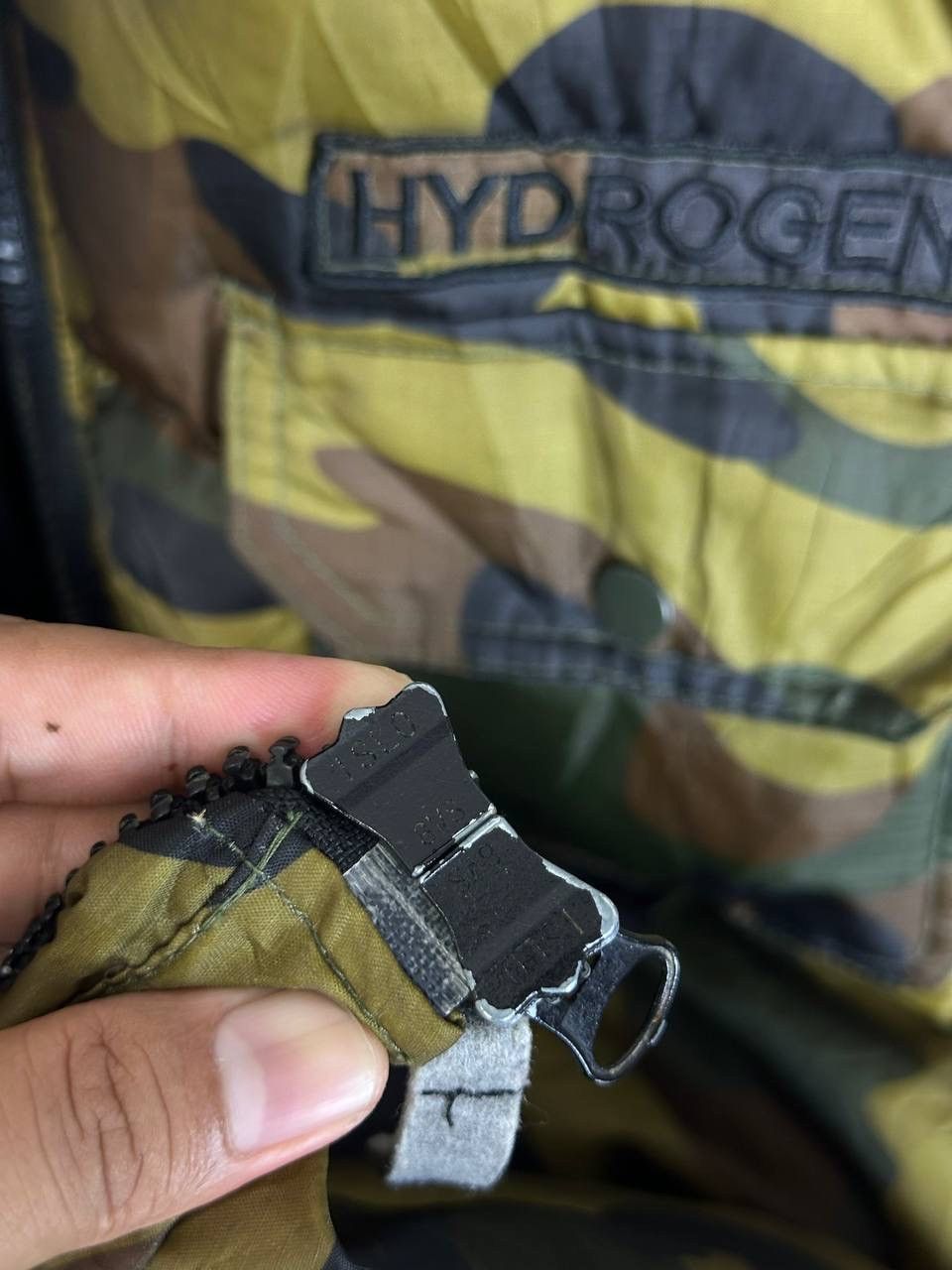 HYDROGEN RARE HYDROGEN CAMOUFLAGE JACKET NICE DESIGN Size US XL / EU 56 / 4 - 7 Thumbnail